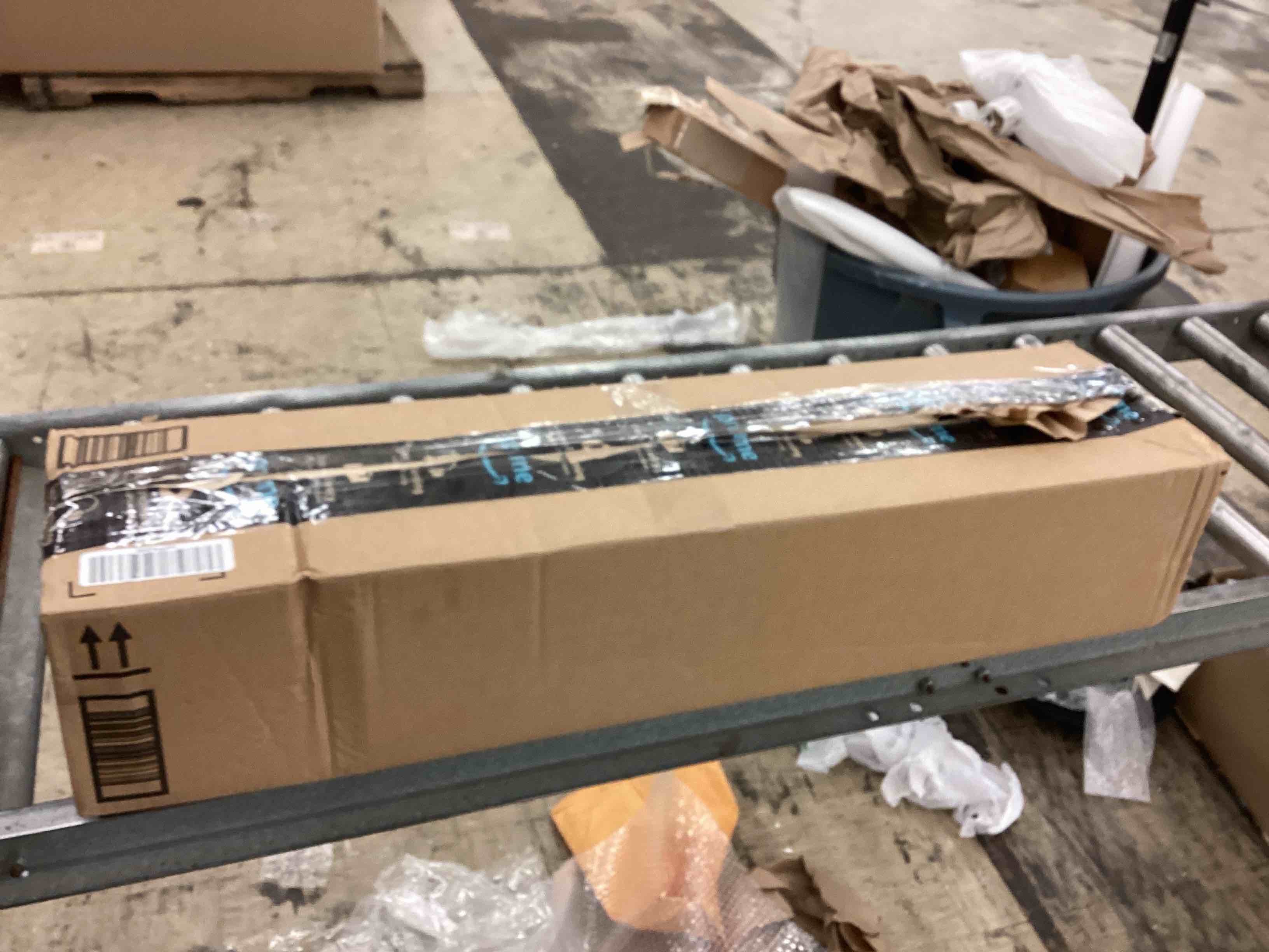 https://s3.amazonaws.com/lotting-images-prod/BoxBids/BXB0500854_1778087835940.jpeg