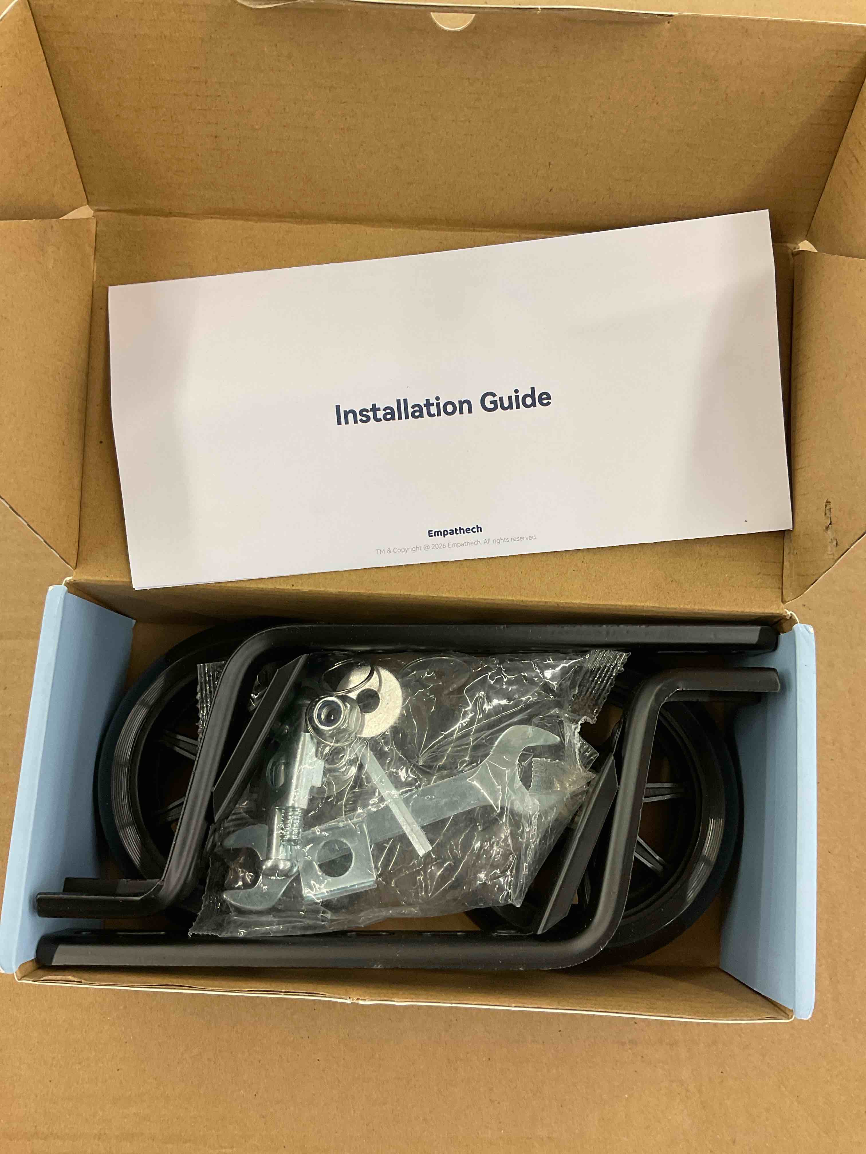 https://s3.amazonaws.com/lotting-images-prod/BoxBids/BXB0500914_1778515077889.jpeg