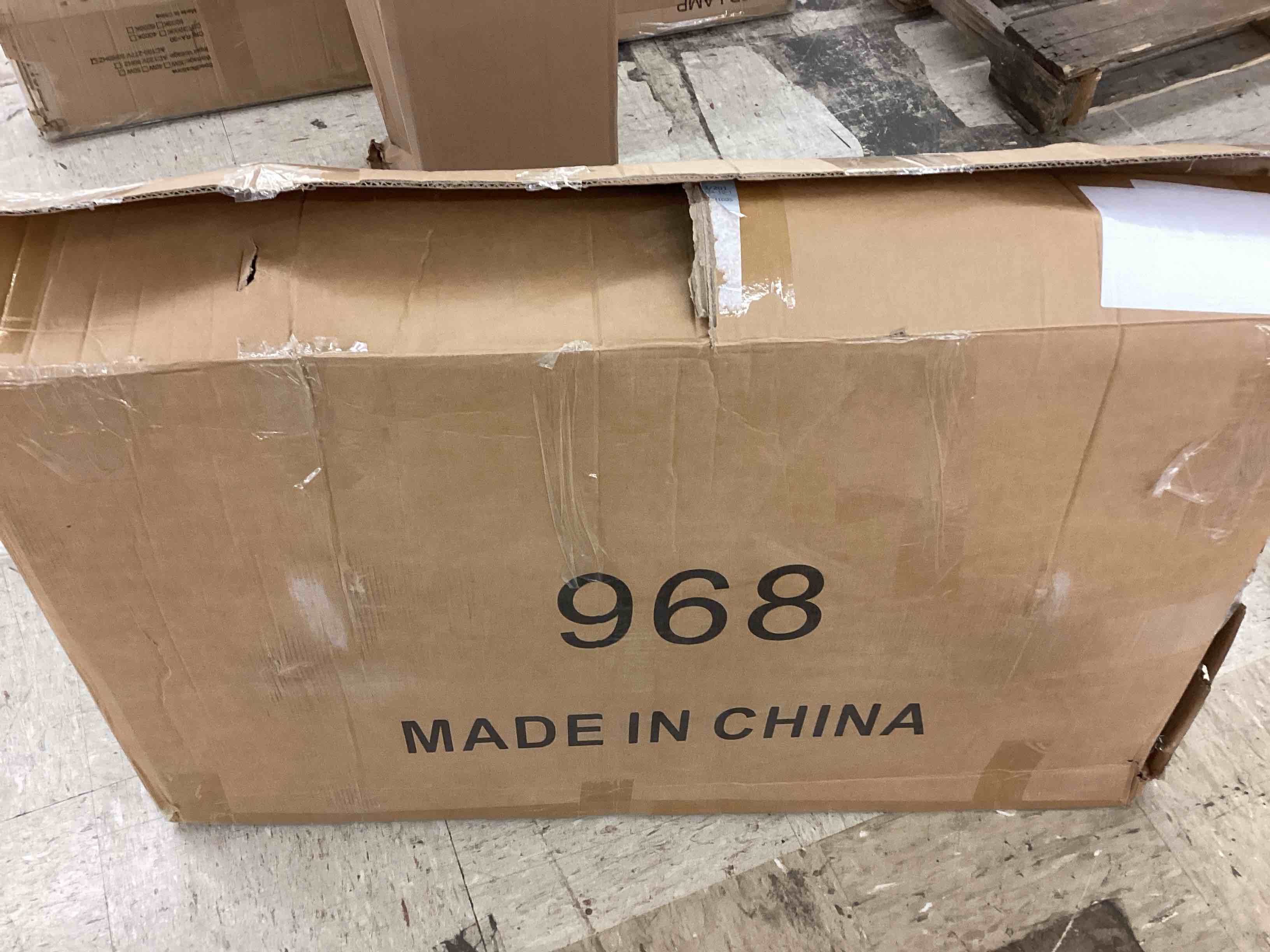 https://s3.amazonaws.com/lotting-images-prod/BoxBids/BXB0500983_1778005780973.jpeg