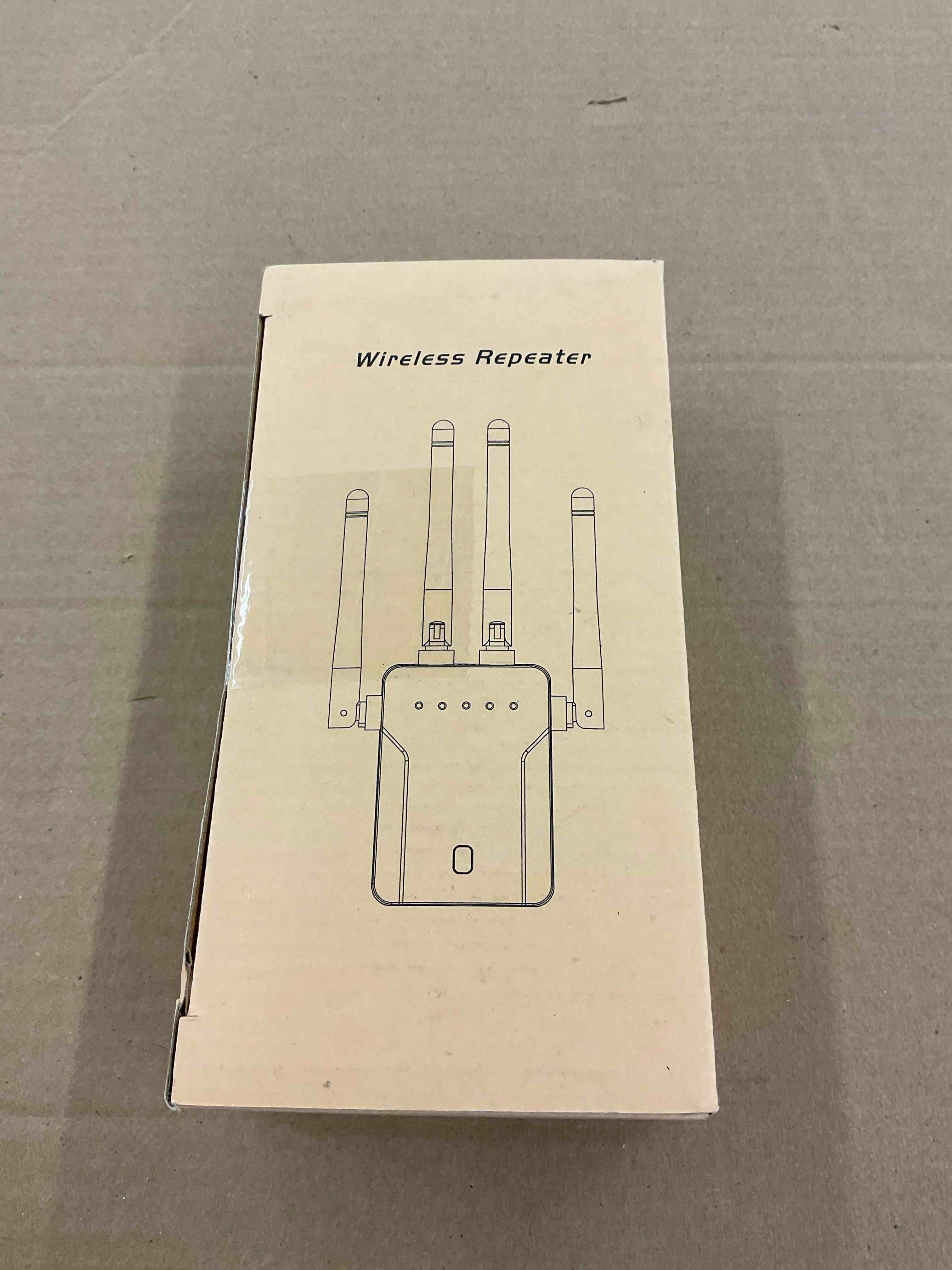 https://s3.amazonaws.com/lotting-images-prod/BoxBids/BXB0501017_1778617694609.jpeg