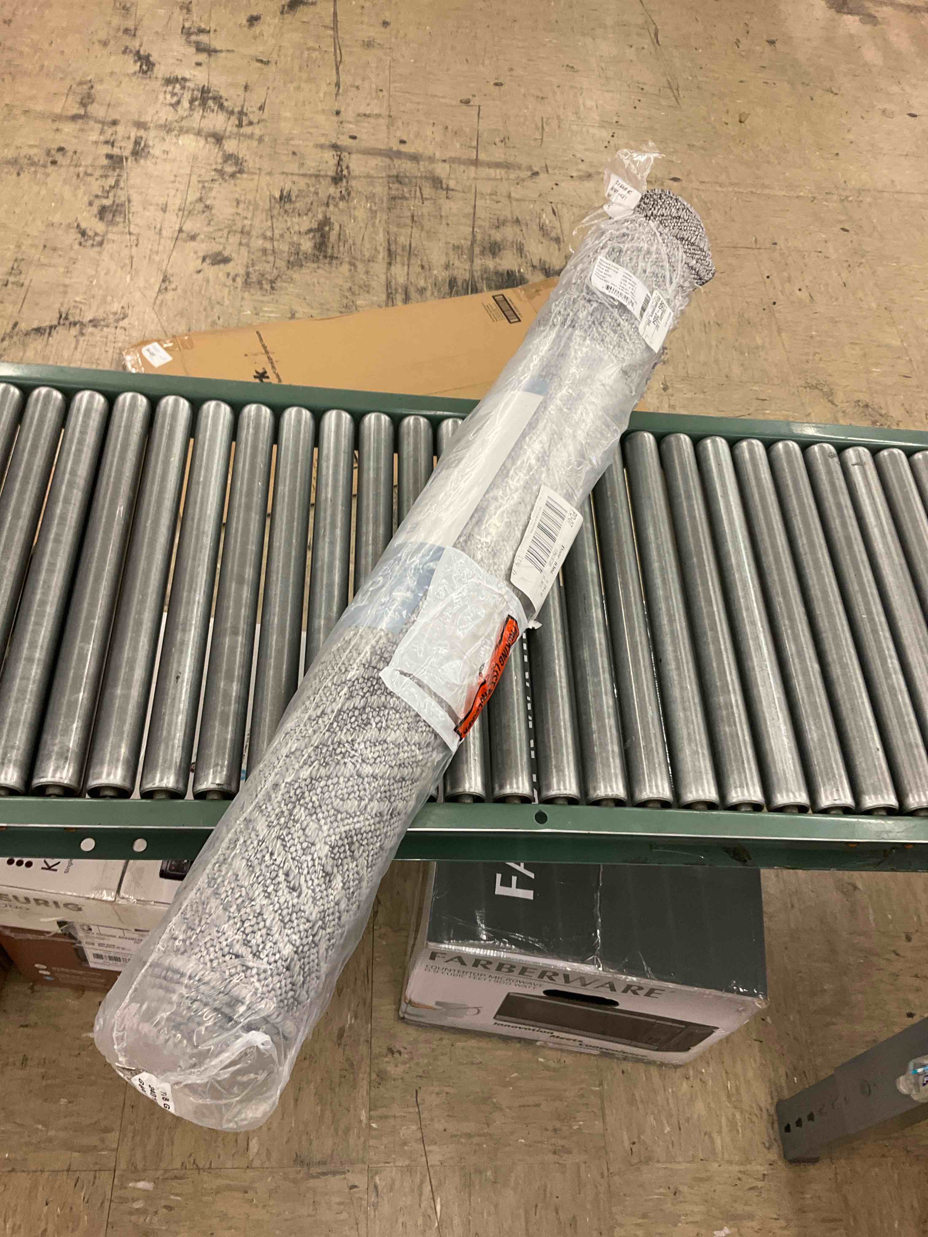 https://s3.amazonaws.com/lotting-images-prod/BoxBids/BXB0501201_1778790533407.jpeg