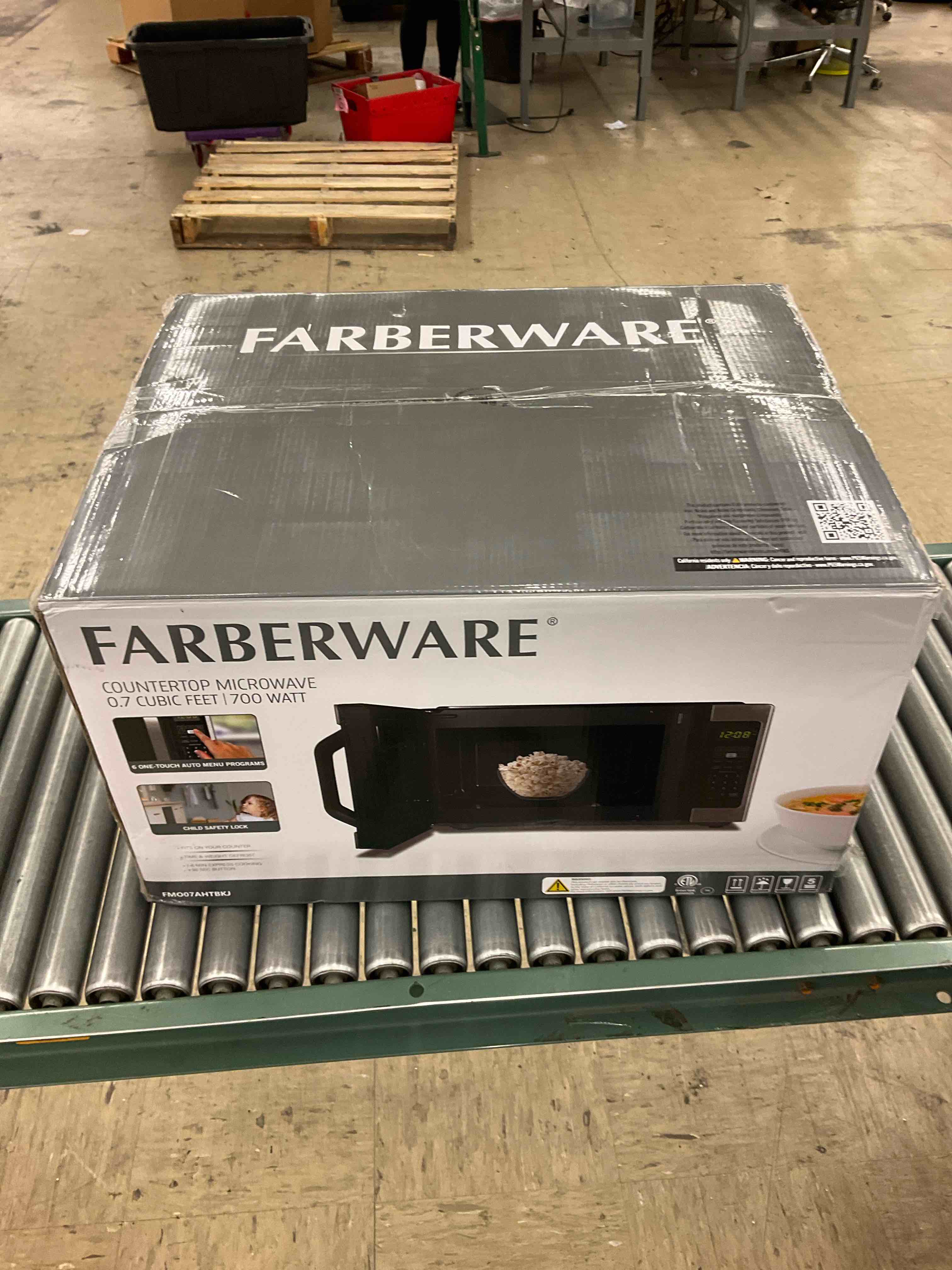 https://s3.amazonaws.com/lotting-images-prod/BoxBids/BXB0501209_1778852044670.jpeg