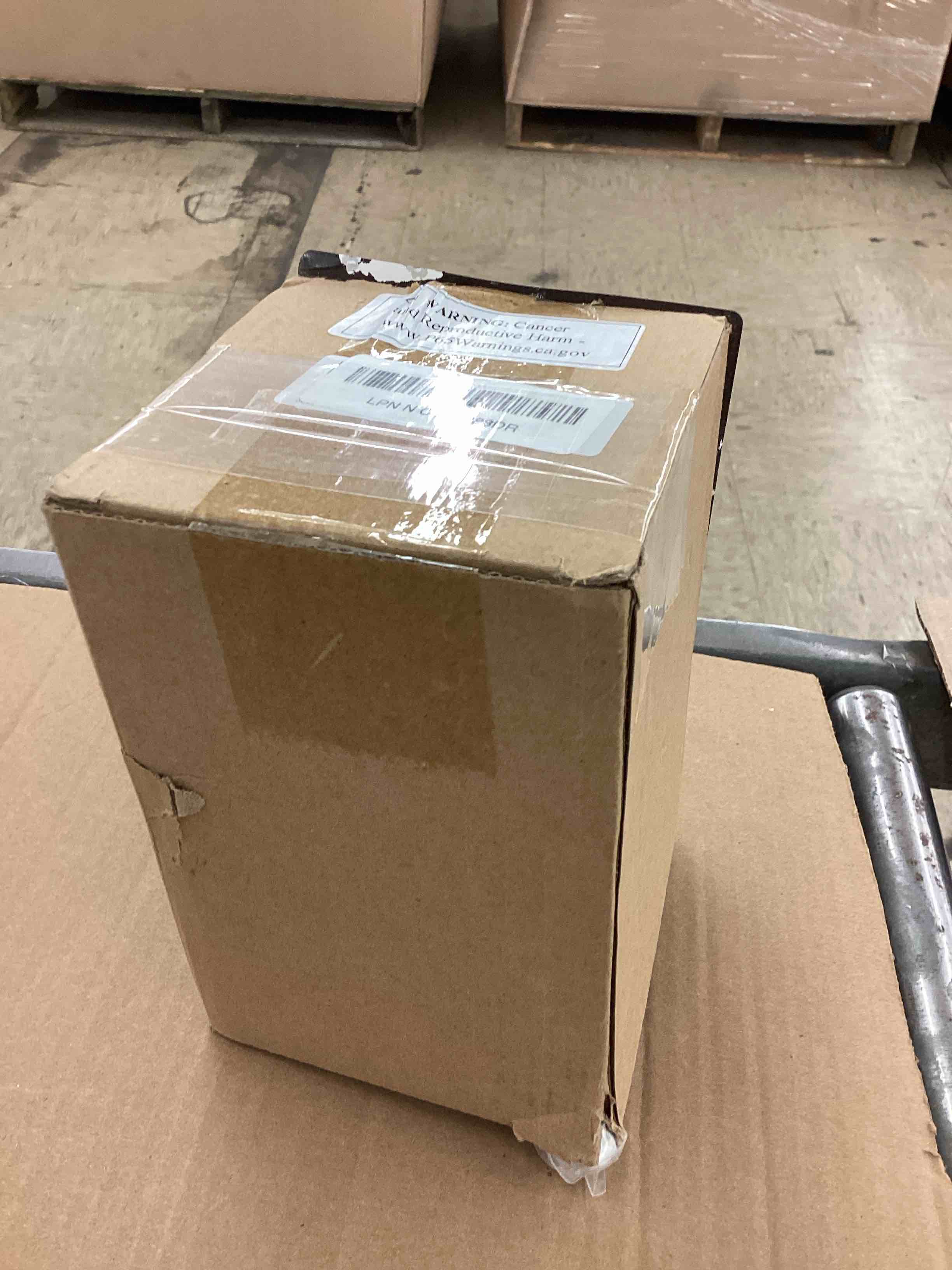 https://s3.amazonaws.com/lotting-images-prod/BoxBids/BXB0501260_1778695590337.jpeg
