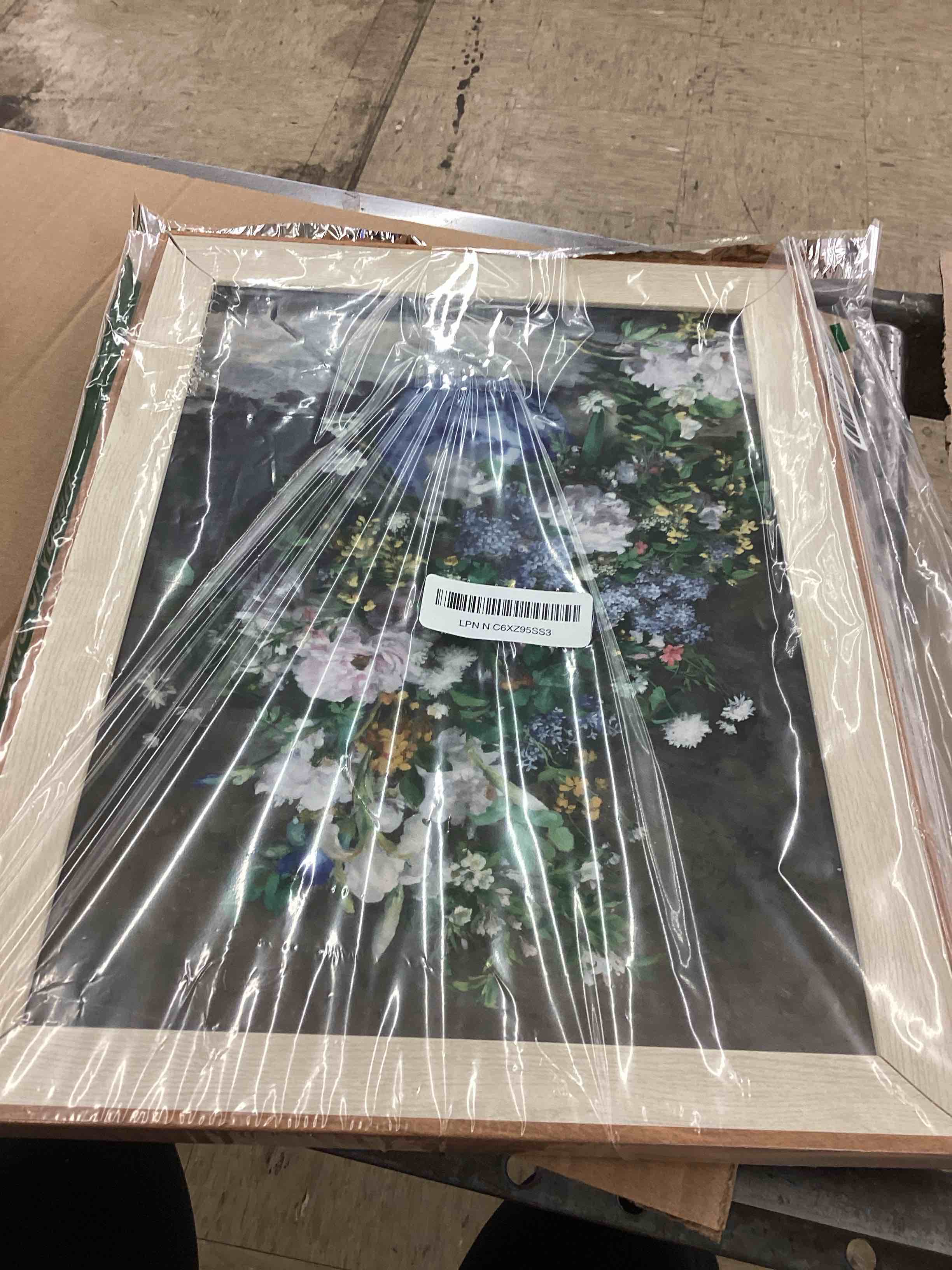 https://s3.amazonaws.com/lotting-images-prod/BoxBids/BXB0501293_1778701142347.jpeg