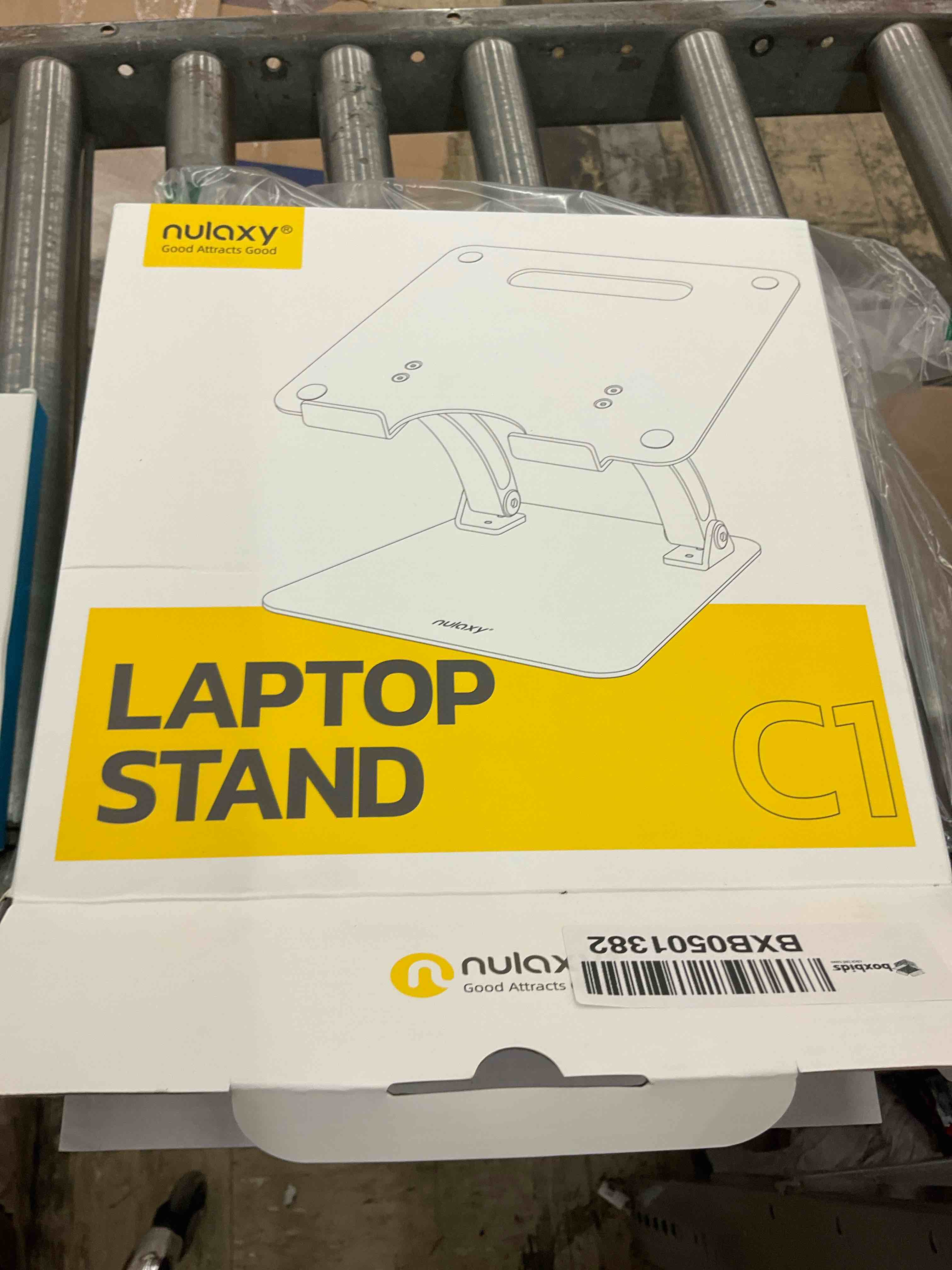 https://s3.amazonaws.com/lotting-images-prod/BoxBids/BXB0501382_1778860741637.jpeg
