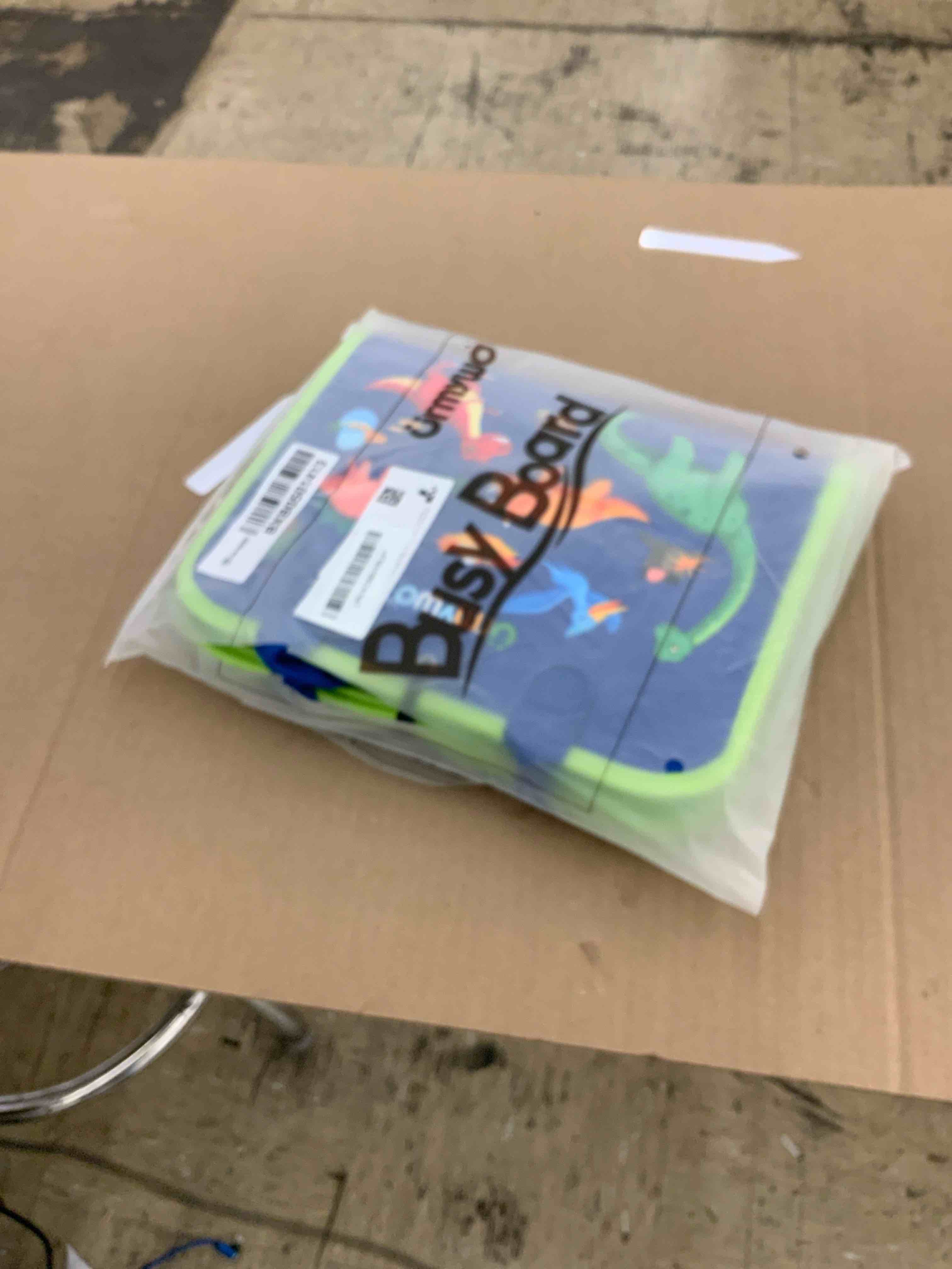 https://s3.amazonaws.com/lotting-images-prod/BoxBids/BXB0501413_1778868061027.jpeg