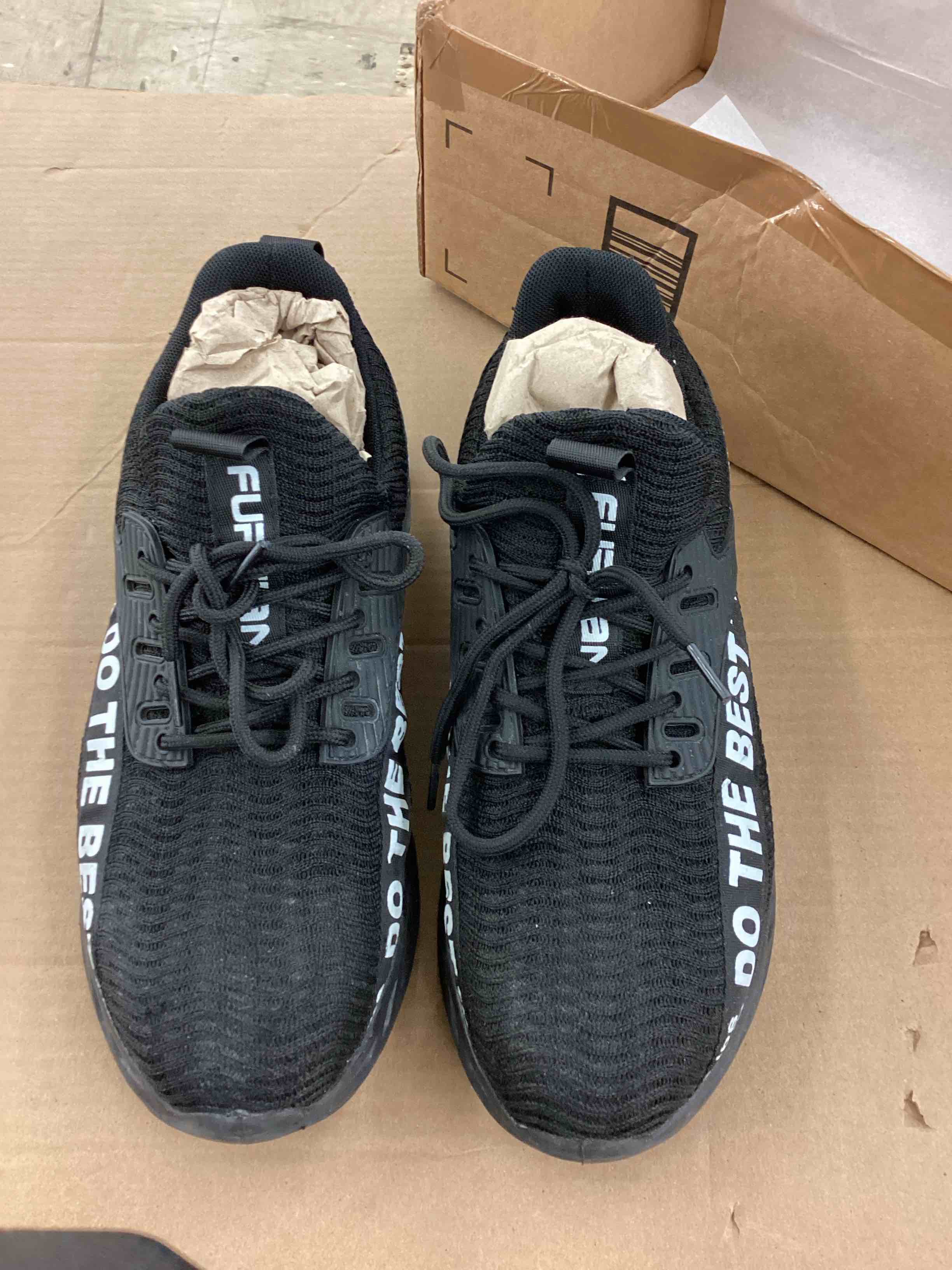 https://s3.amazonaws.com/lotting-images-prod/BoxBids/BXB0501431_1778764509808.jpeg
