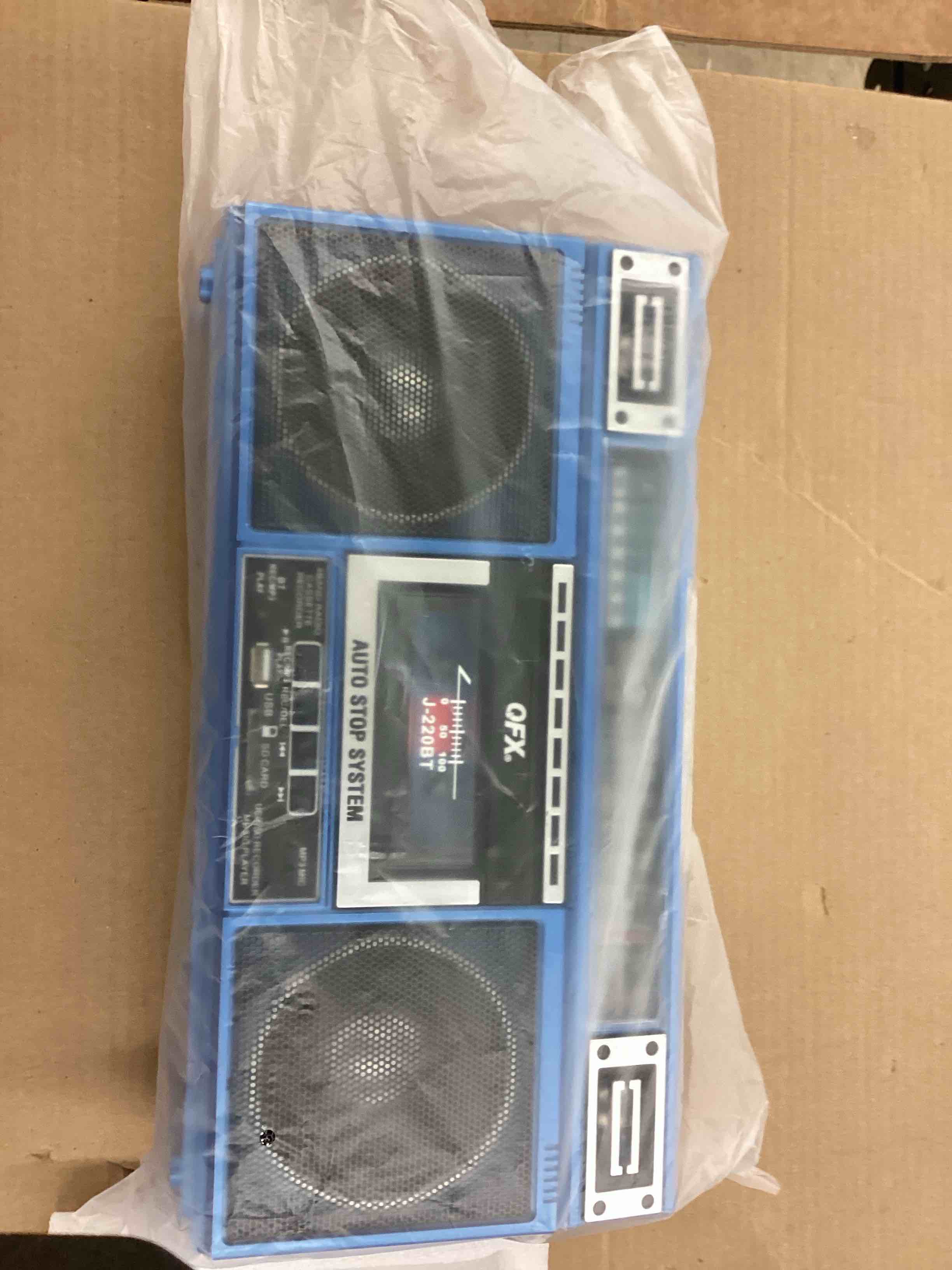 https://s3.amazonaws.com/lotting-images-prod/BoxBids/BXB0501434_1778765112136.jpeg