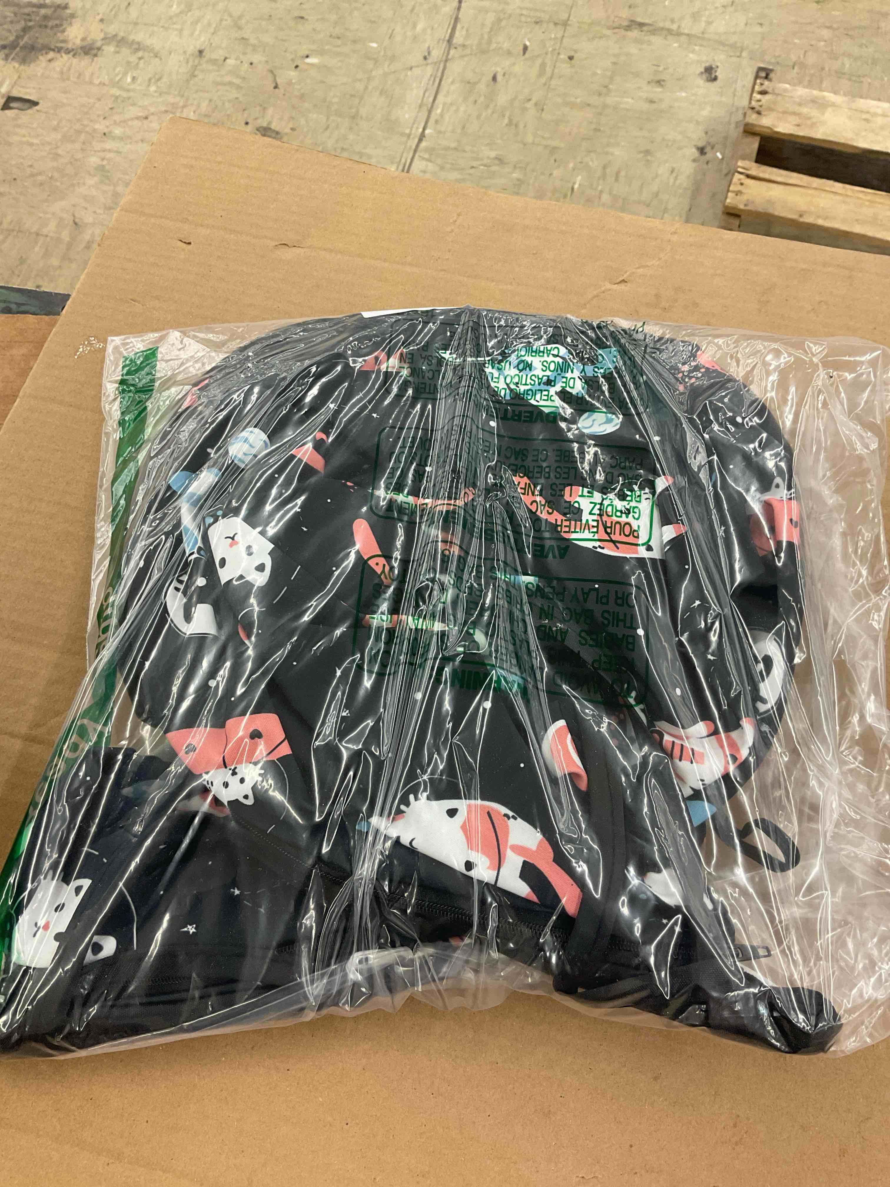 https://s3.amazonaws.com/lotting-images-prod/BoxBids/BXB0501498_1778699887699.jpeg