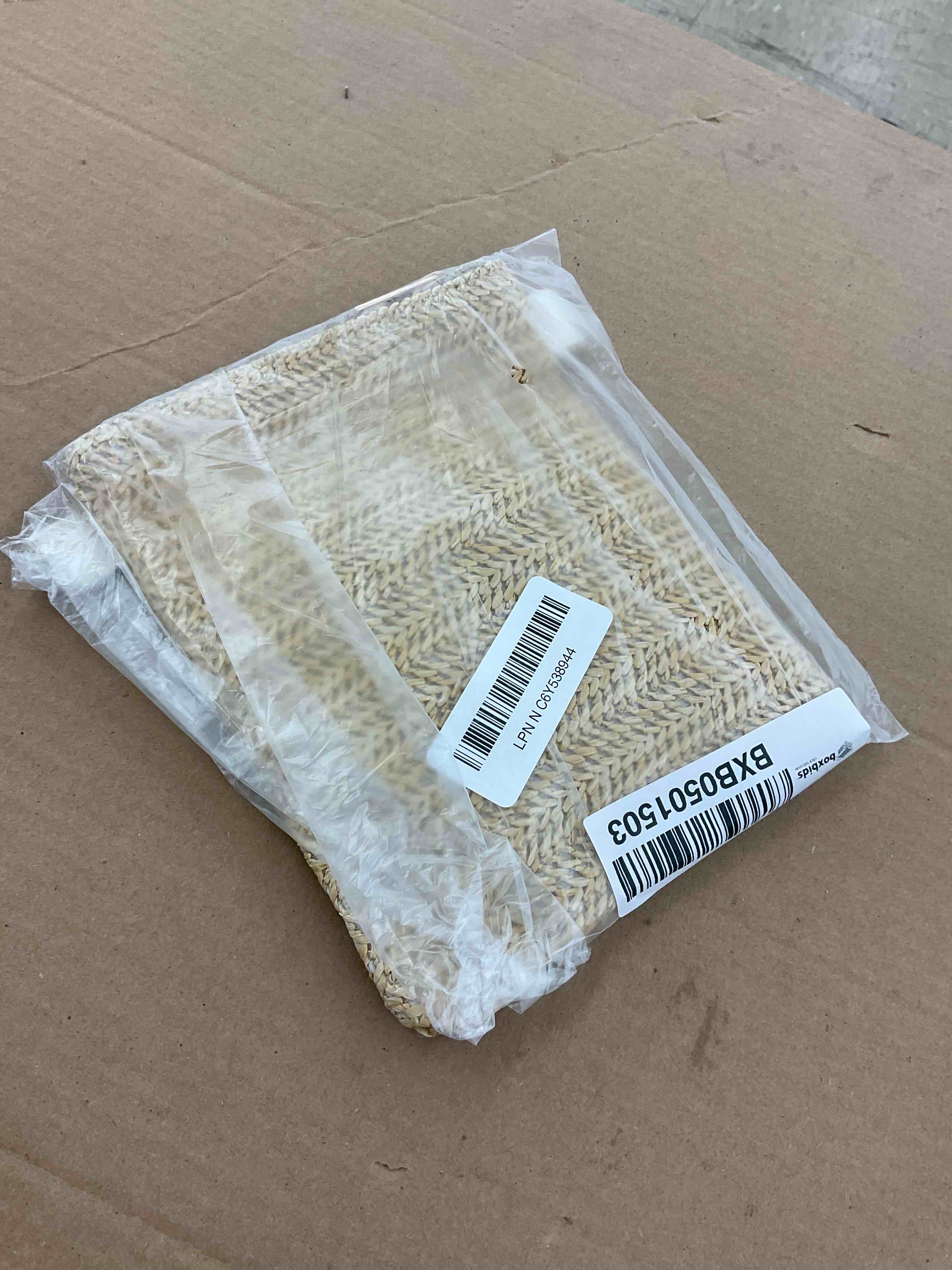 https://s3.amazonaws.com/lotting-images-prod/BoxBids/BXB0501503_1778700130078.jpeg