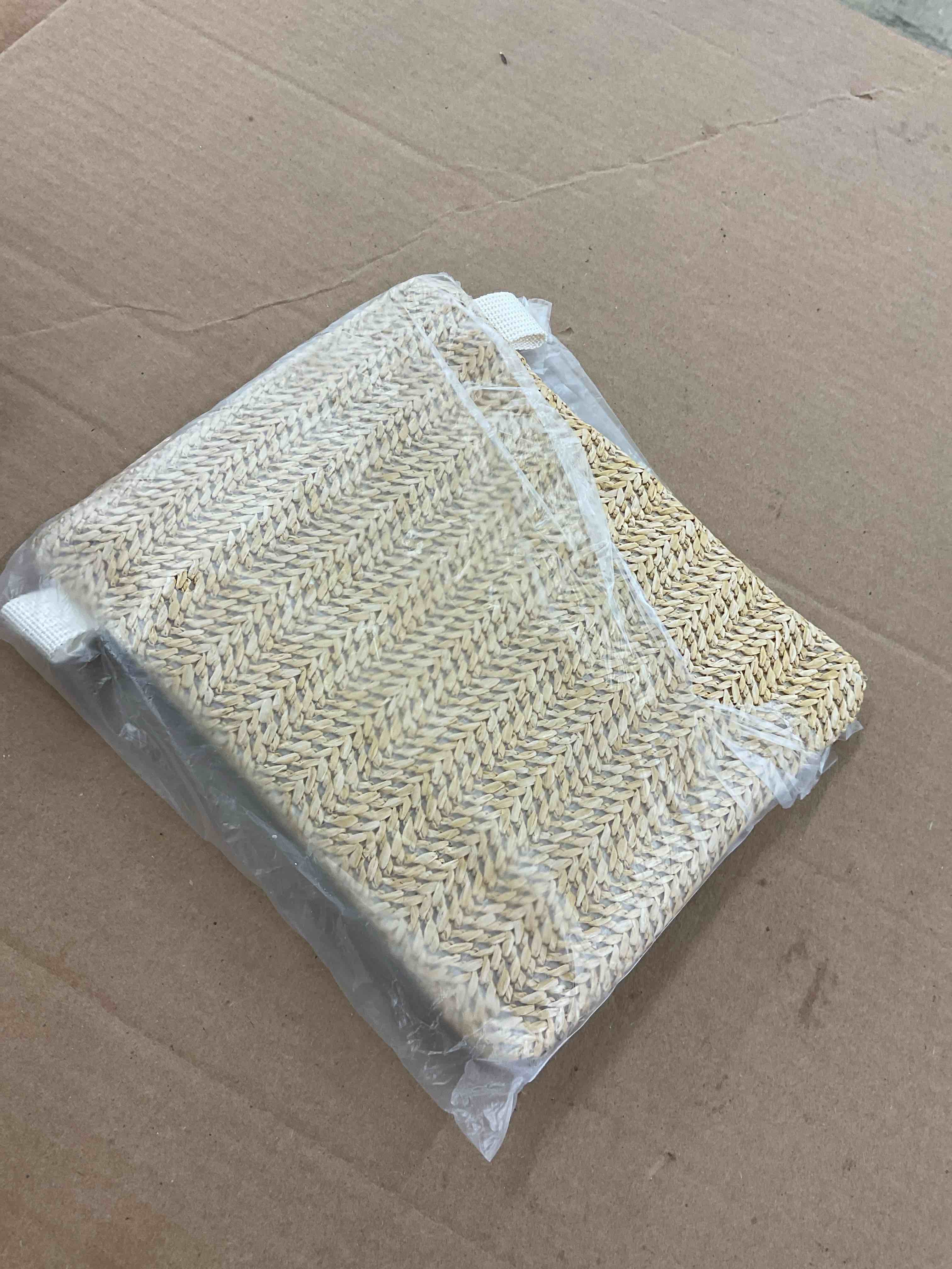 https://s3.amazonaws.com/lotting-images-prod/BoxBids/BXB0501503_1778700133255.jpeg