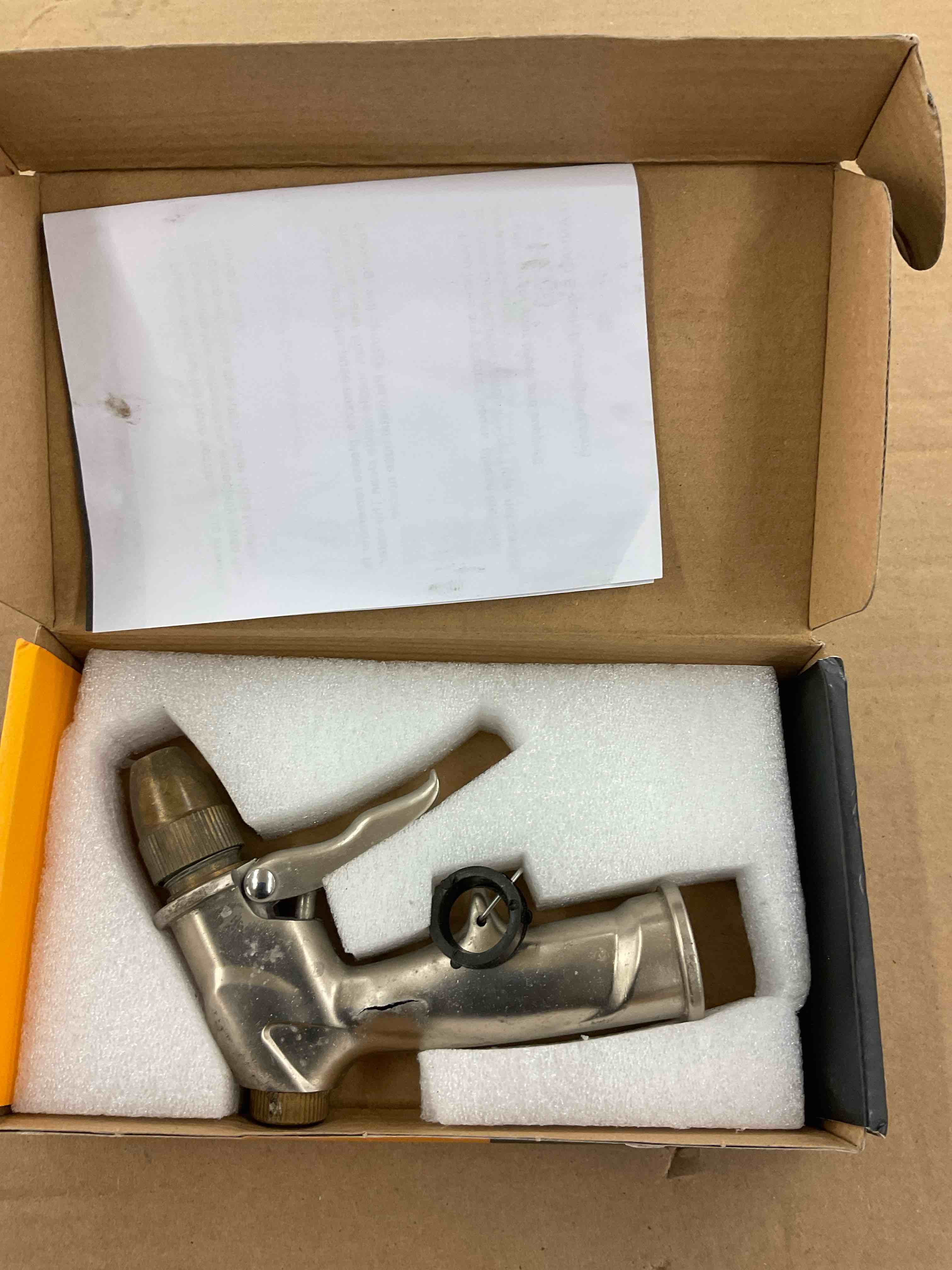 https://s3.amazonaws.com/lotting-images-prod/BoxBids/BXB0501545_1778695084678.jpeg