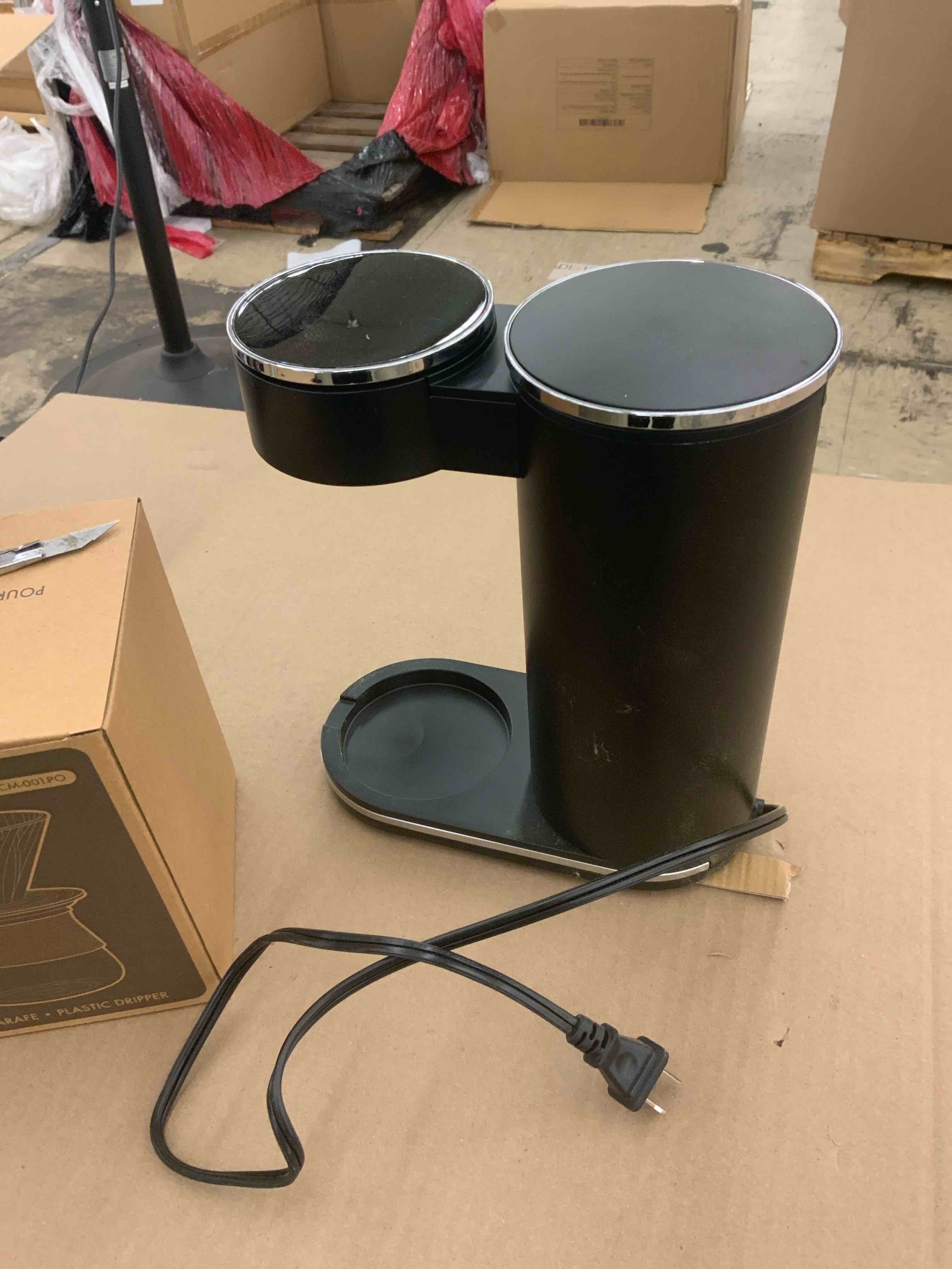 https://s3.amazonaws.com/lotting-images-prod/BoxBids/BXB0501704_1778678851369.jpeg