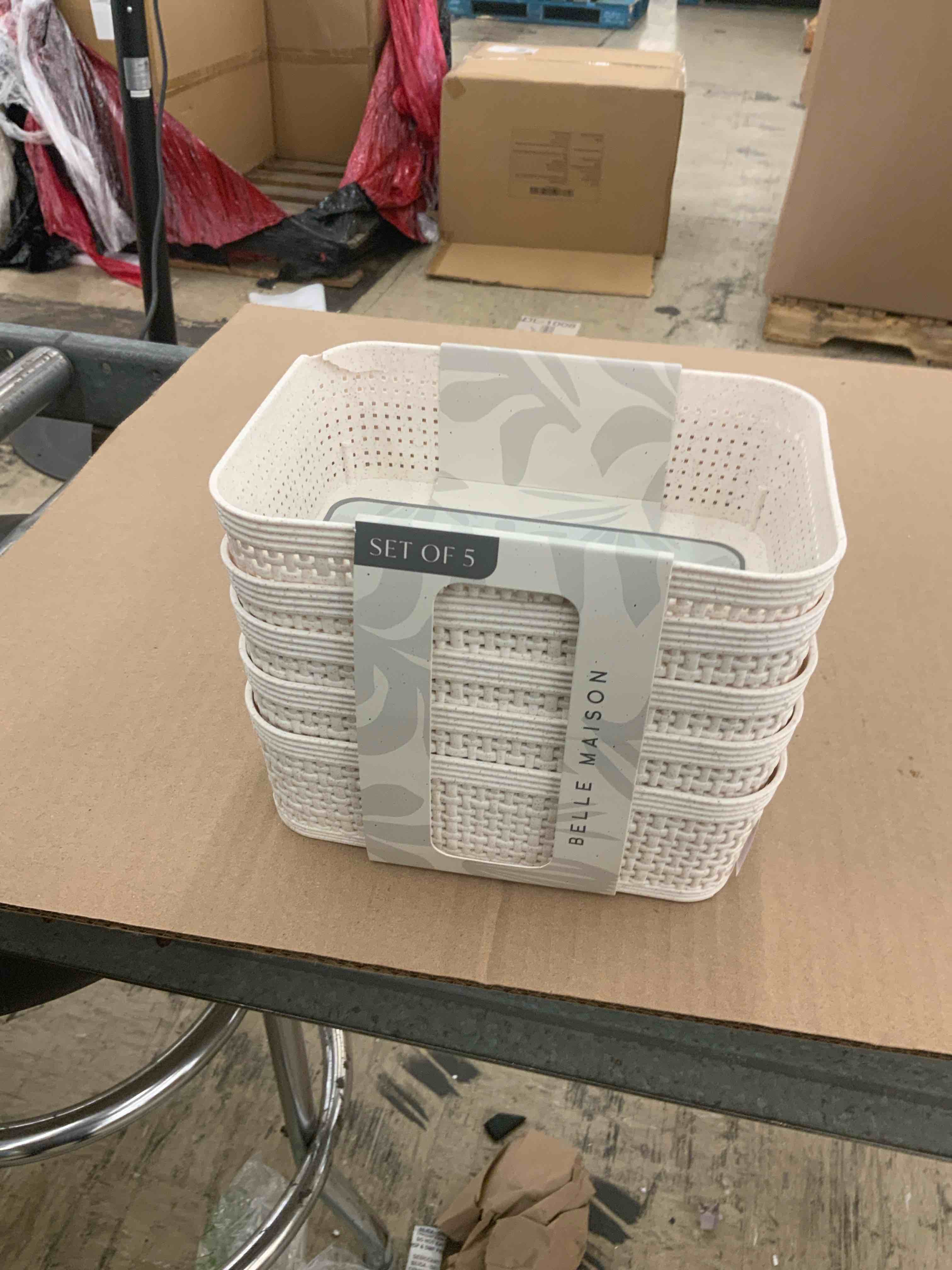https://s3.amazonaws.com/lotting-images-prod/BoxBids/BXB0501714_1778681075782.jpeg
