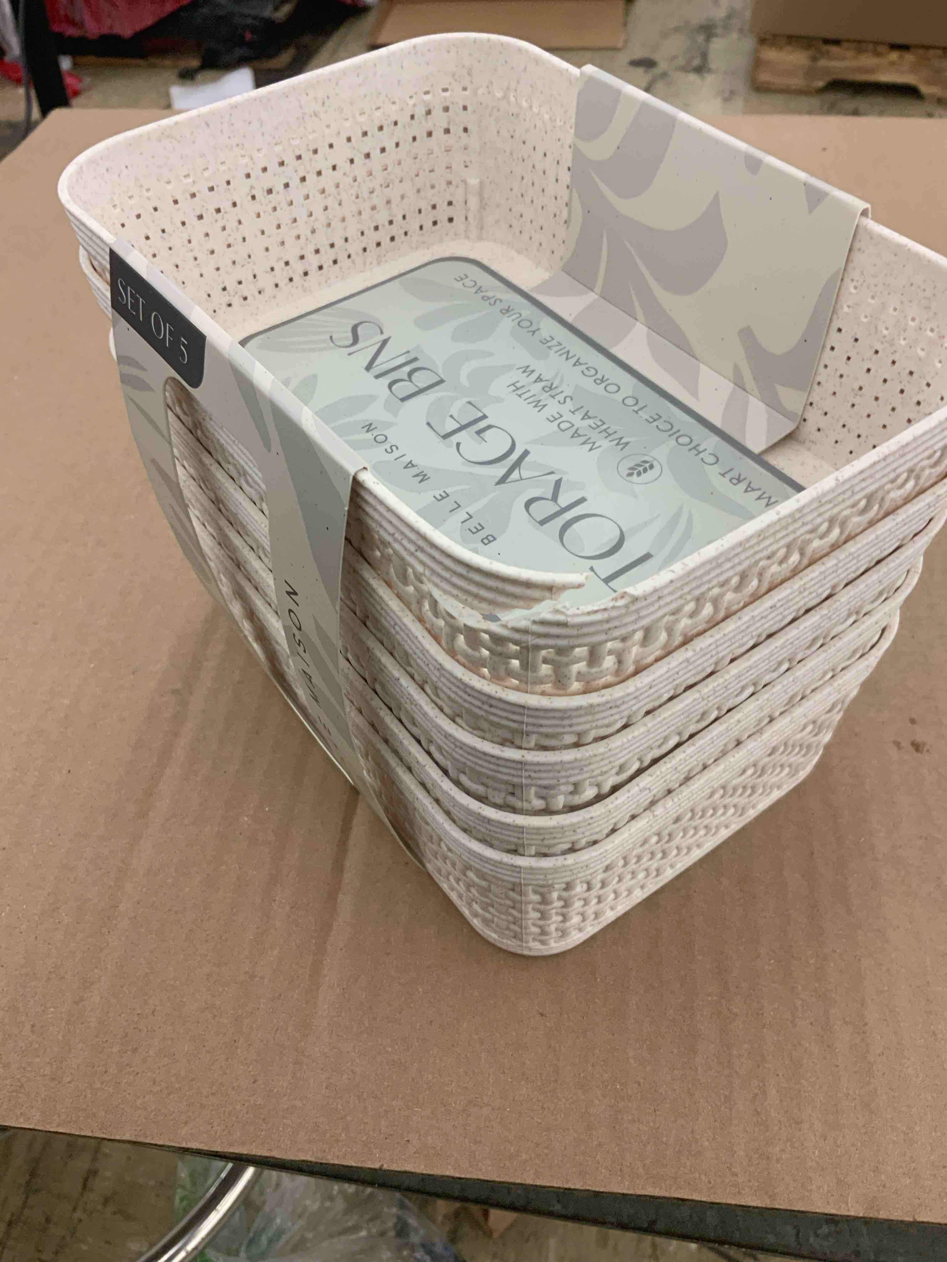 https://s3.amazonaws.com/lotting-images-prod/BoxBids/BXB0501714_1778681081638.jpeg