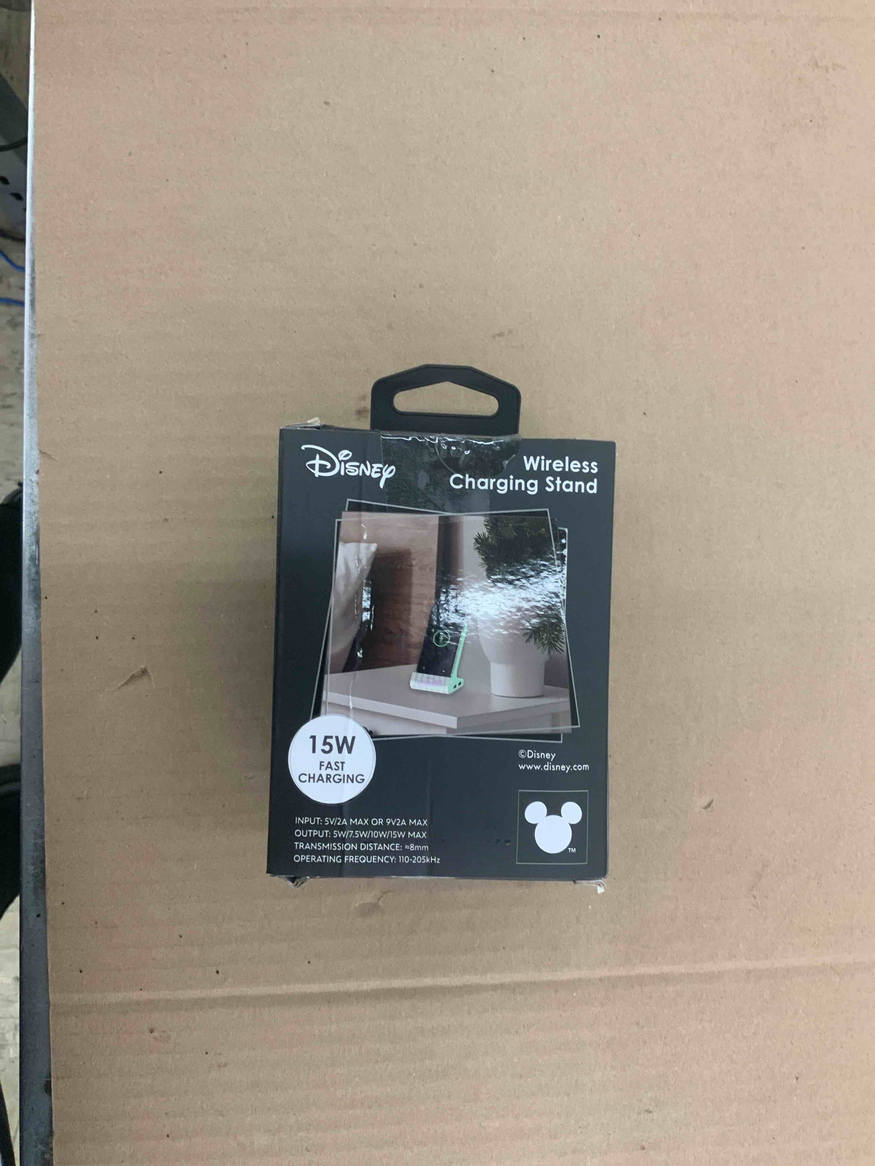 https://s3.amazonaws.com/lotting-images-prod/BoxBids/BXB0501729_1778687257080.jpeg