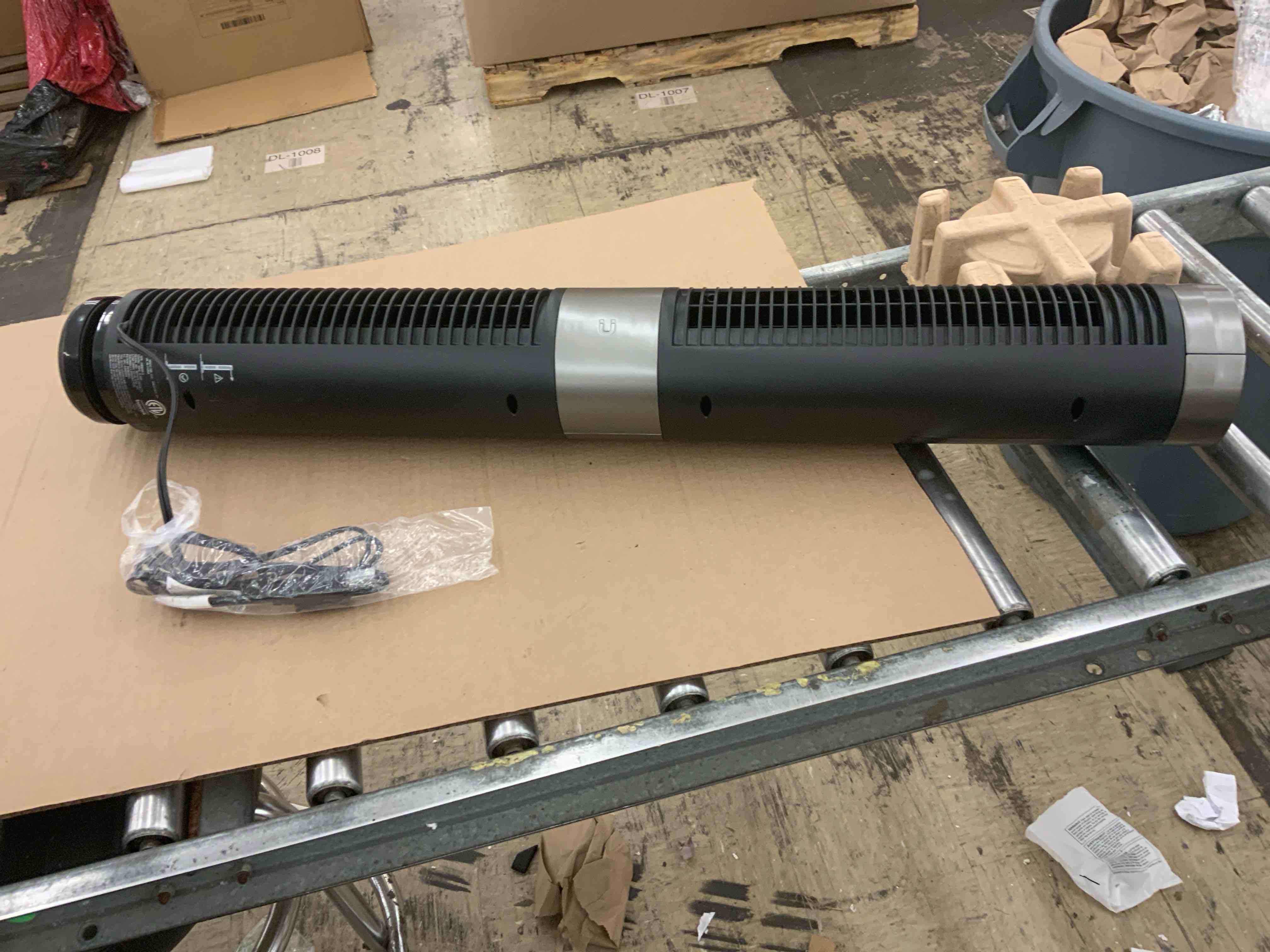 https://s3.amazonaws.com/lotting-images-prod/BoxBids/BXB0501744_1778696566682.jpeg