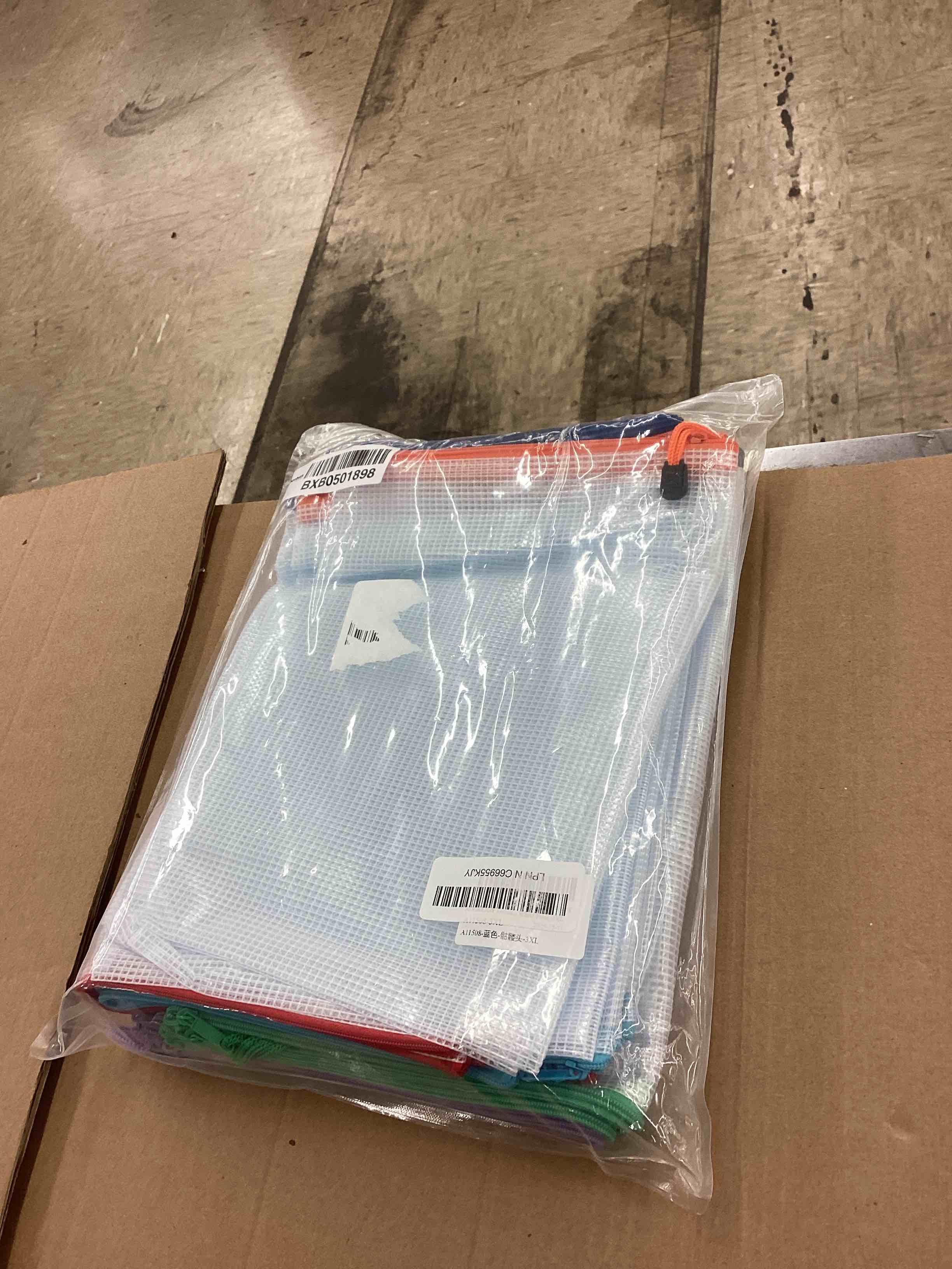 https://s3.amazonaws.com/lotting-images-prod/BoxBids/BXB0501898_1778677358473.jpeg