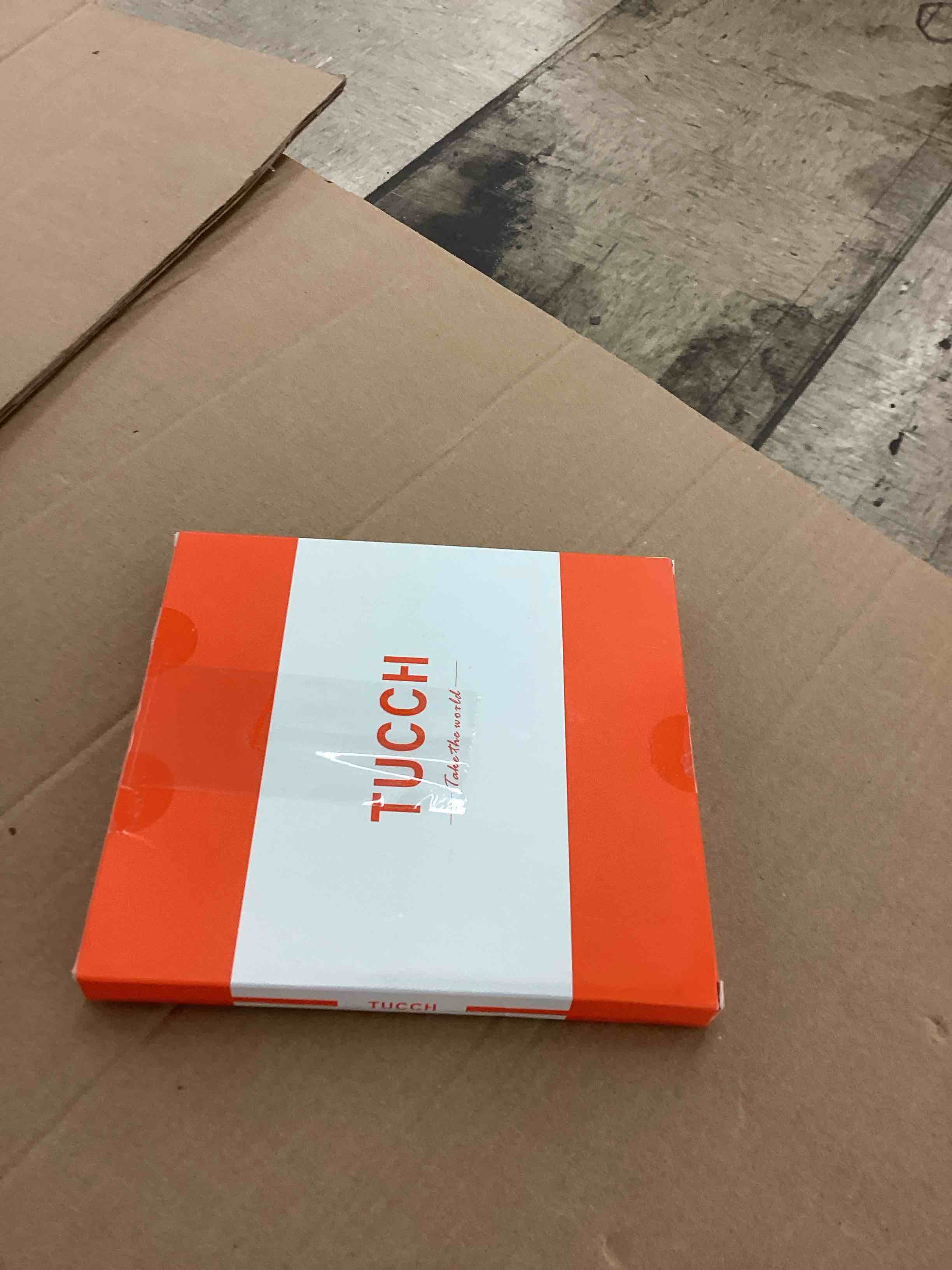 https://s3.amazonaws.com/lotting-images-prod/BoxBids/BXB0501911_1778678493091.jpeg