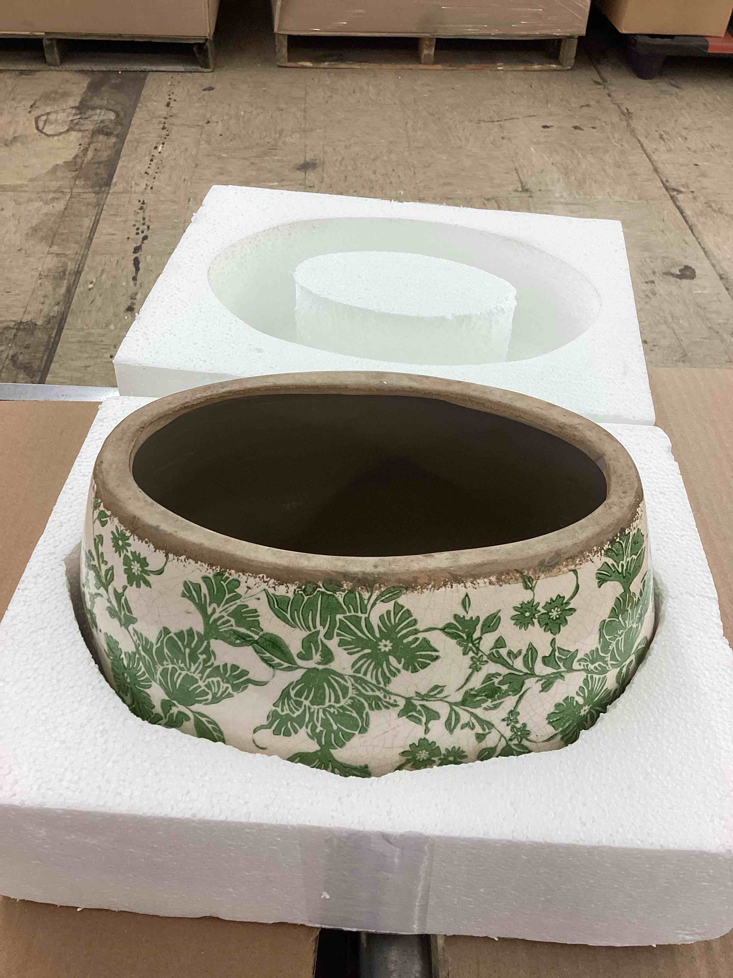 https://s3.amazonaws.com/lotting-images-prod/BoxBids/BXB0501965_1778684272759.jpeg