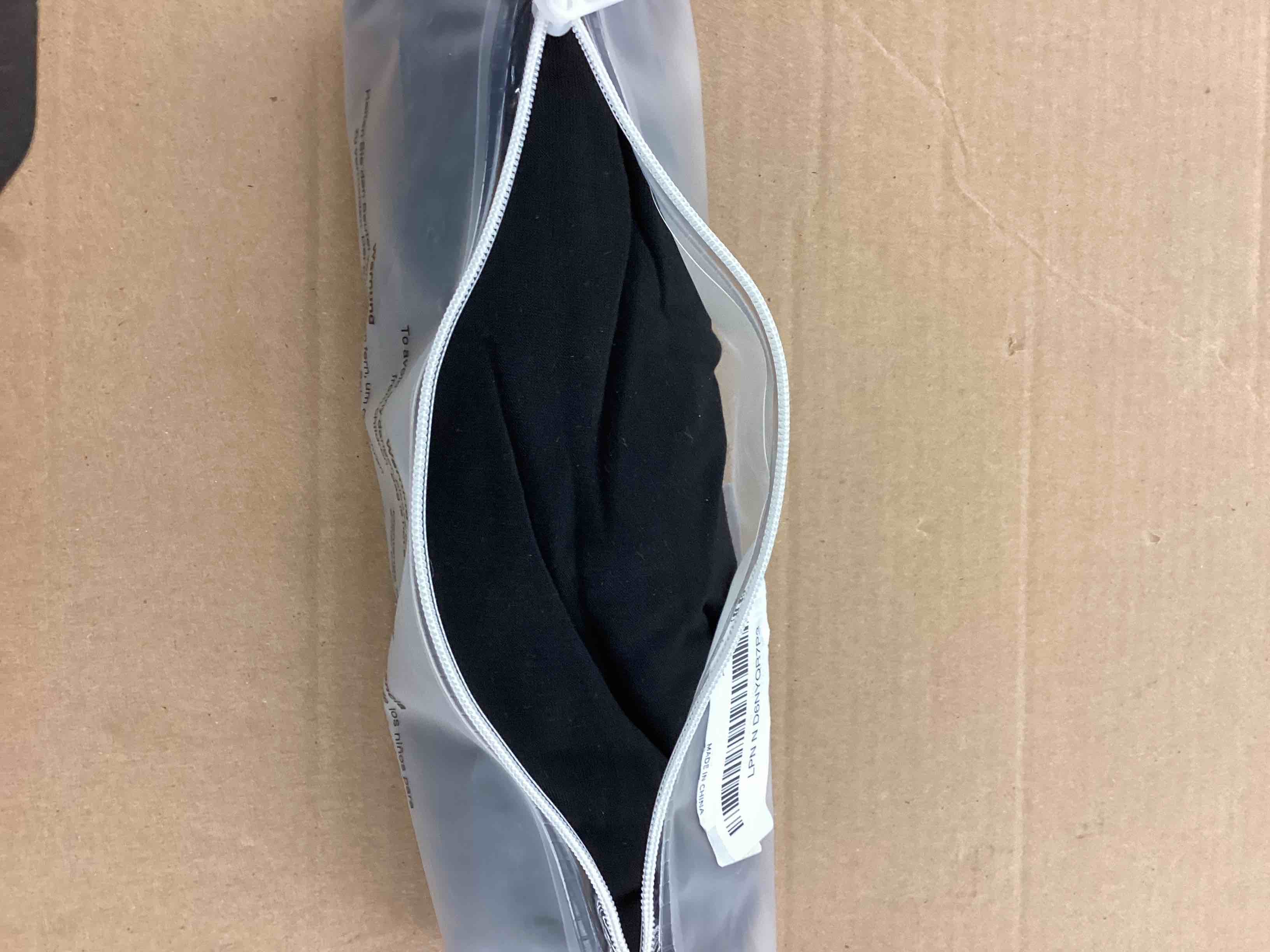 https://s3.amazonaws.com/lotting-images-prod/BoxBids/BXB0502030_1778766470556.jpeg