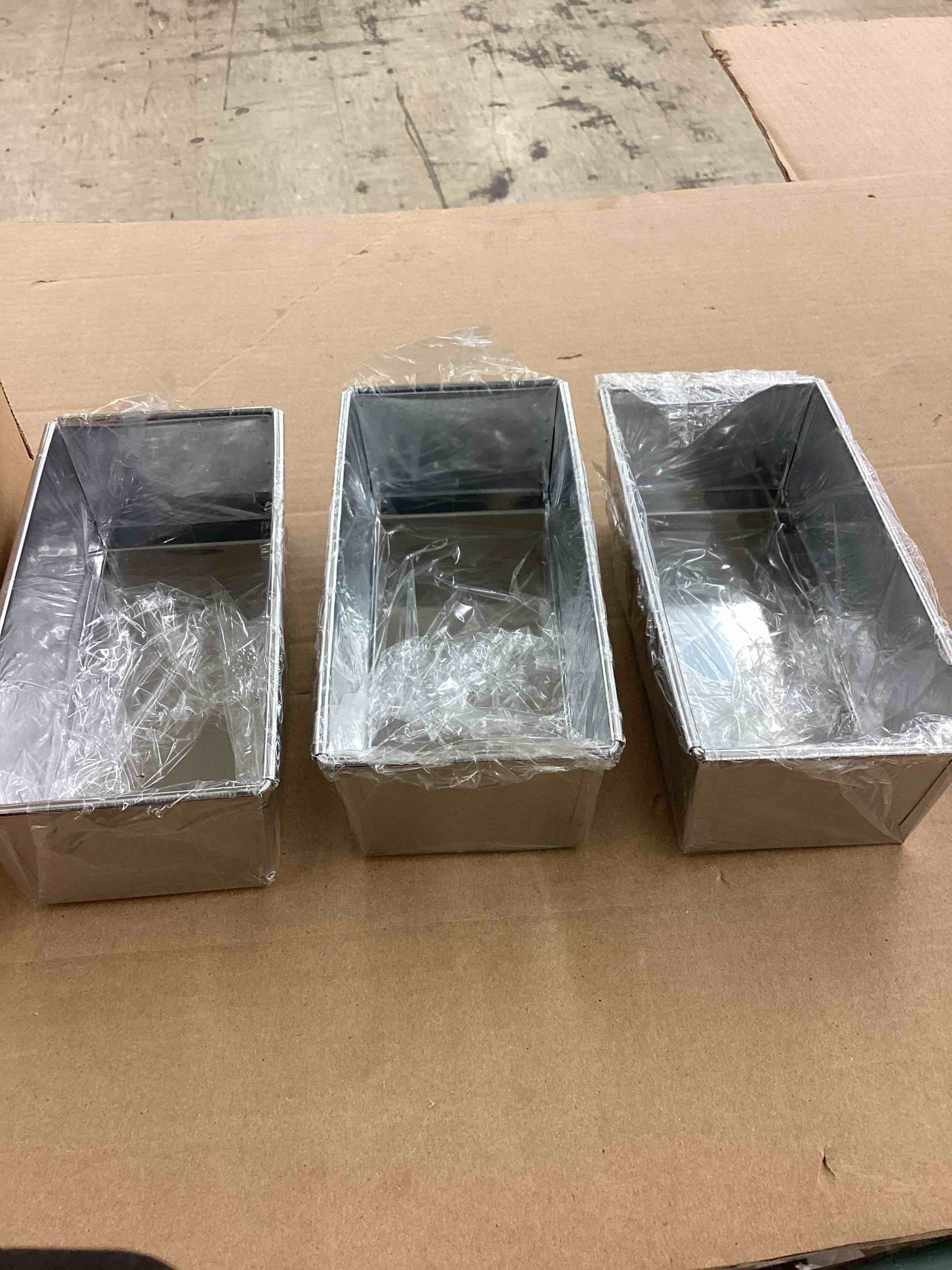 https://s3.amazonaws.com/lotting-images-prod/BoxBids/BXB0502048_1778768829166.jpeg