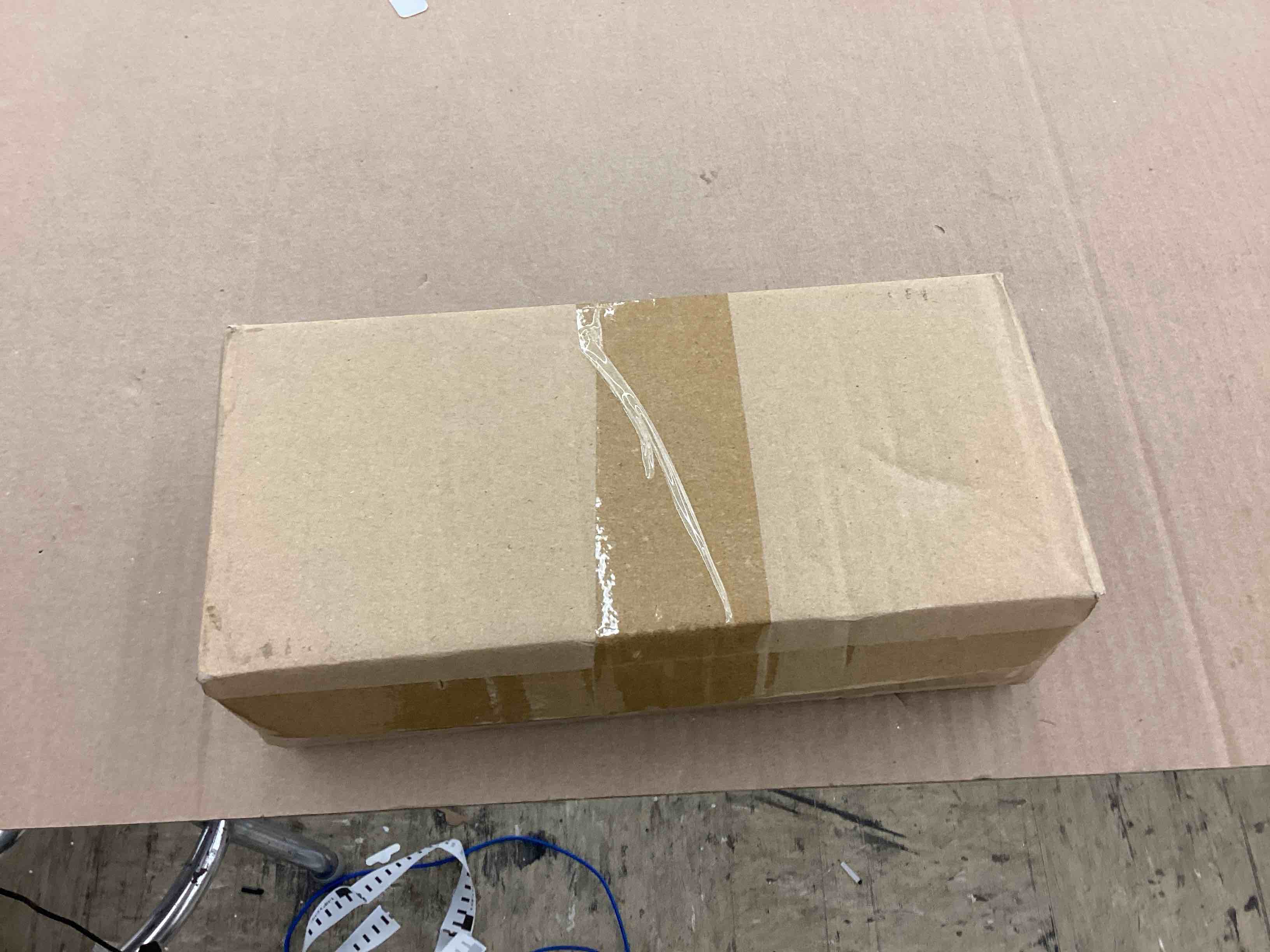 https://s3.amazonaws.com/lotting-images-prod/BoxBids/BXB0502533_1779198930063.jpeg
