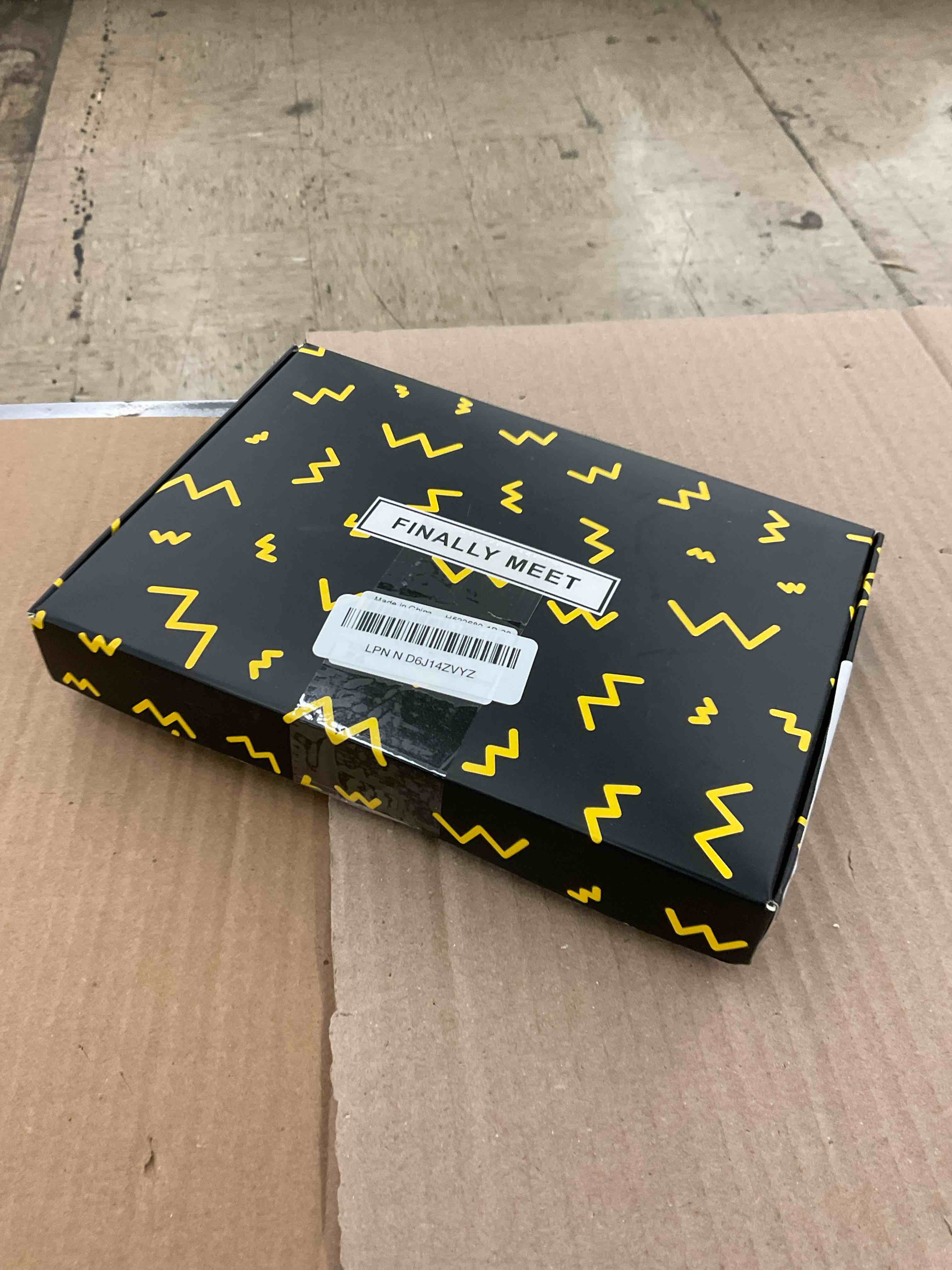 https://s3.amazonaws.com/lotting-images-prod/BoxBids/BXB0502640_1778779724801.jpeg