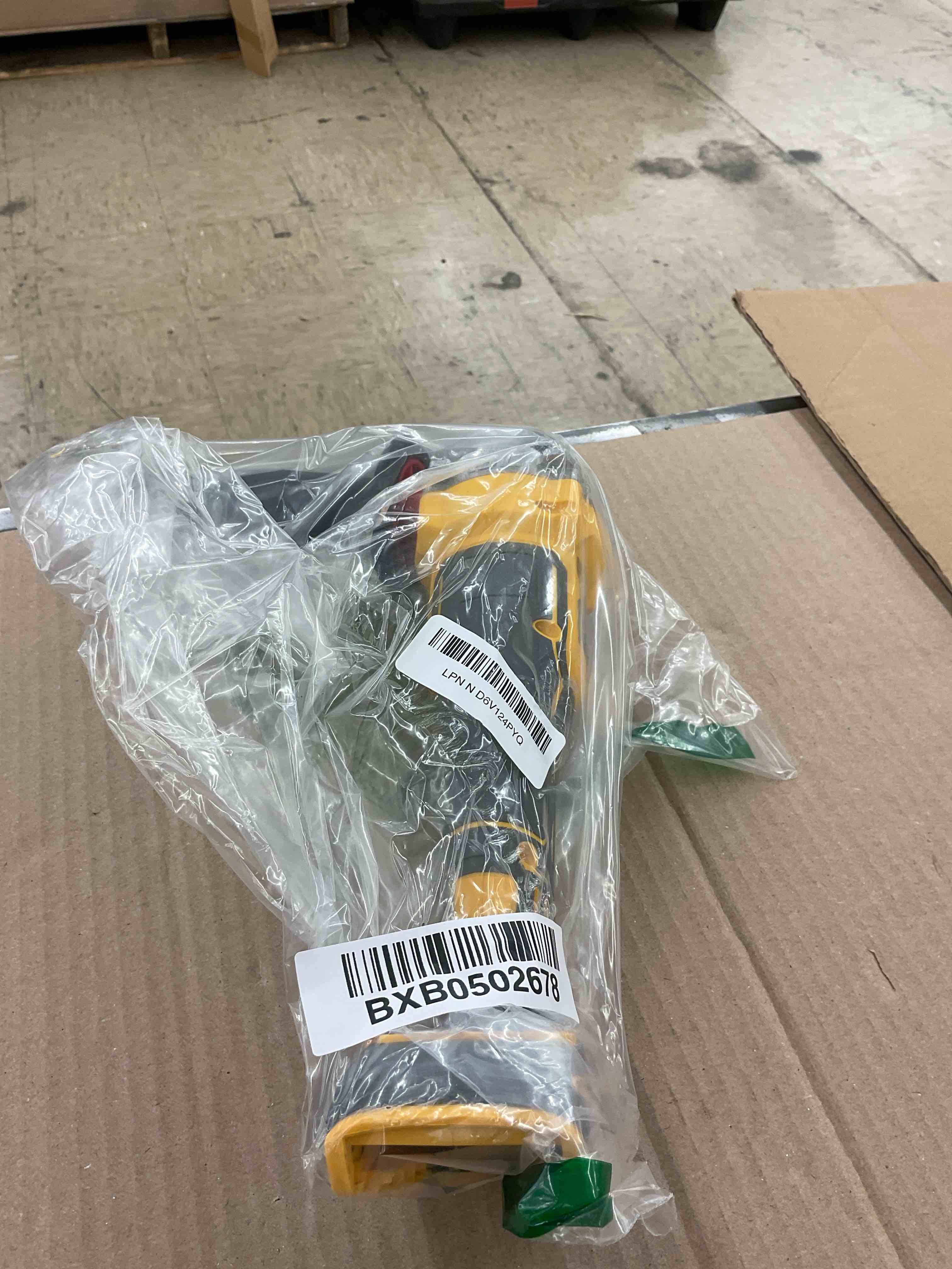 https://s3.amazonaws.com/lotting-images-prod/BoxBids/BXB0502678_1778783293539.jpeg