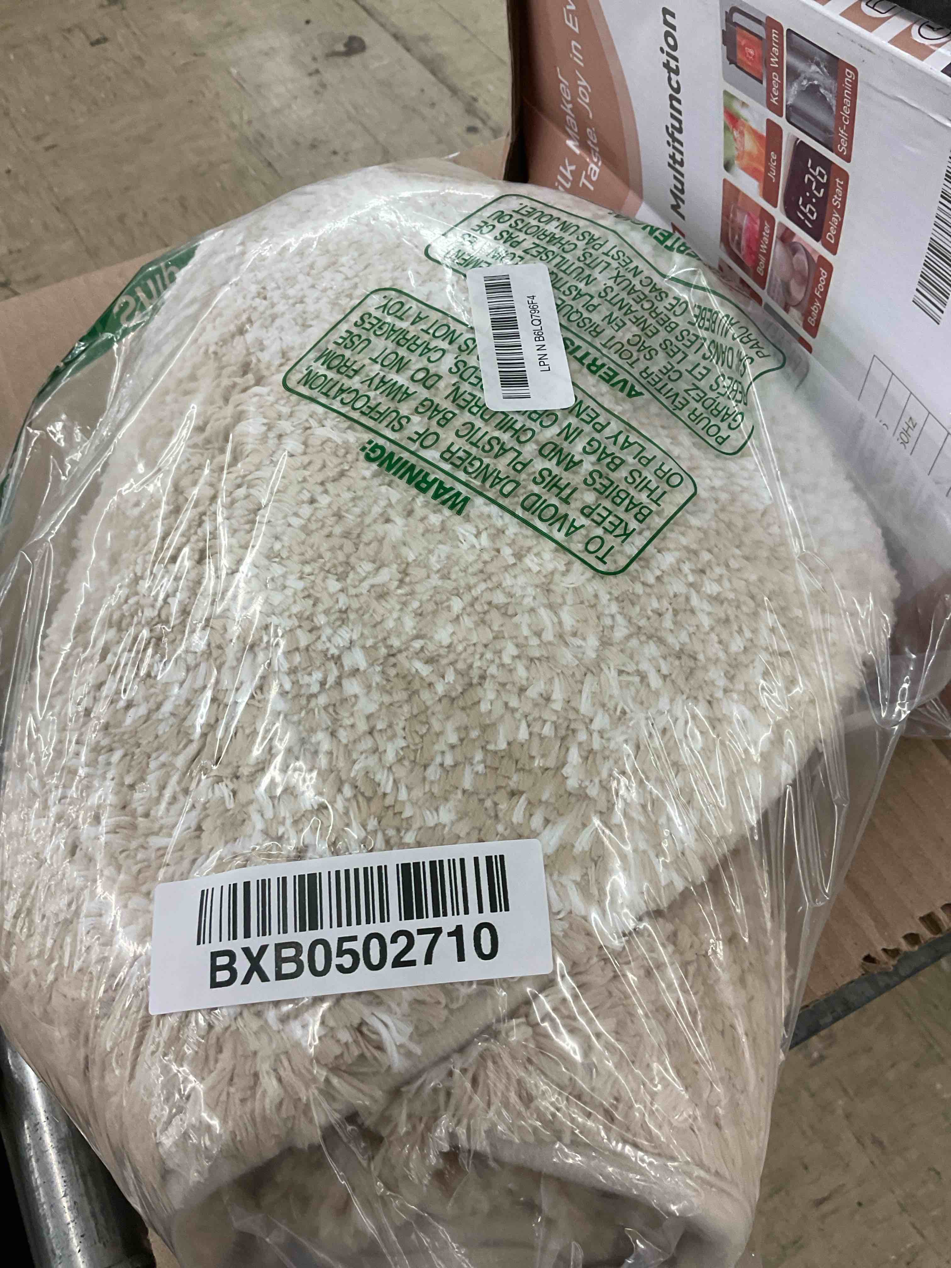 https://s3.amazonaws.com/lotting-images-prod/BoxBids/BXB0502710_1778788208665.jpeg