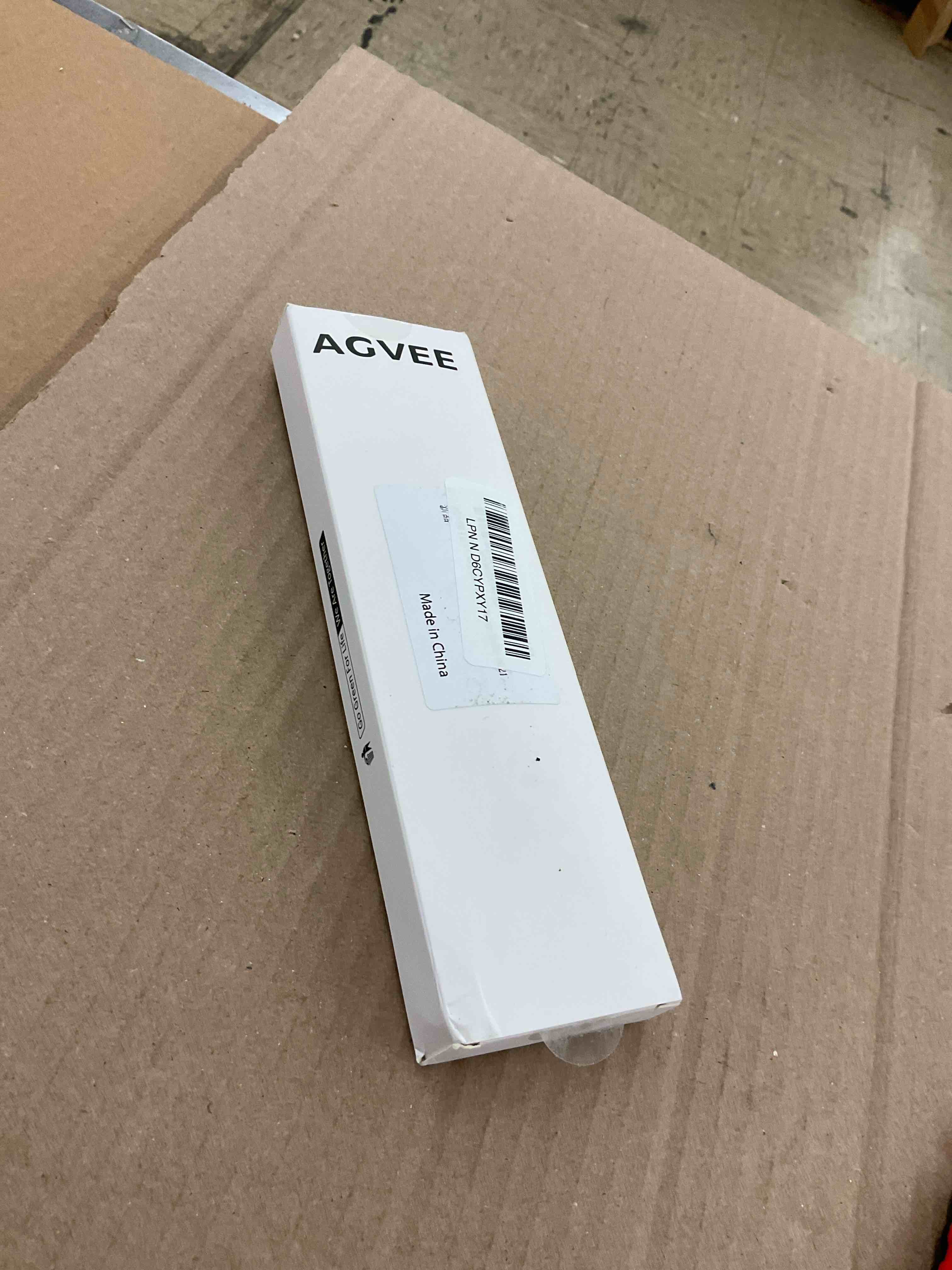 https://s3.amazonaws.com/lotting-images-prod/BoxBids/BXB0502768_1778772518631.jpeg