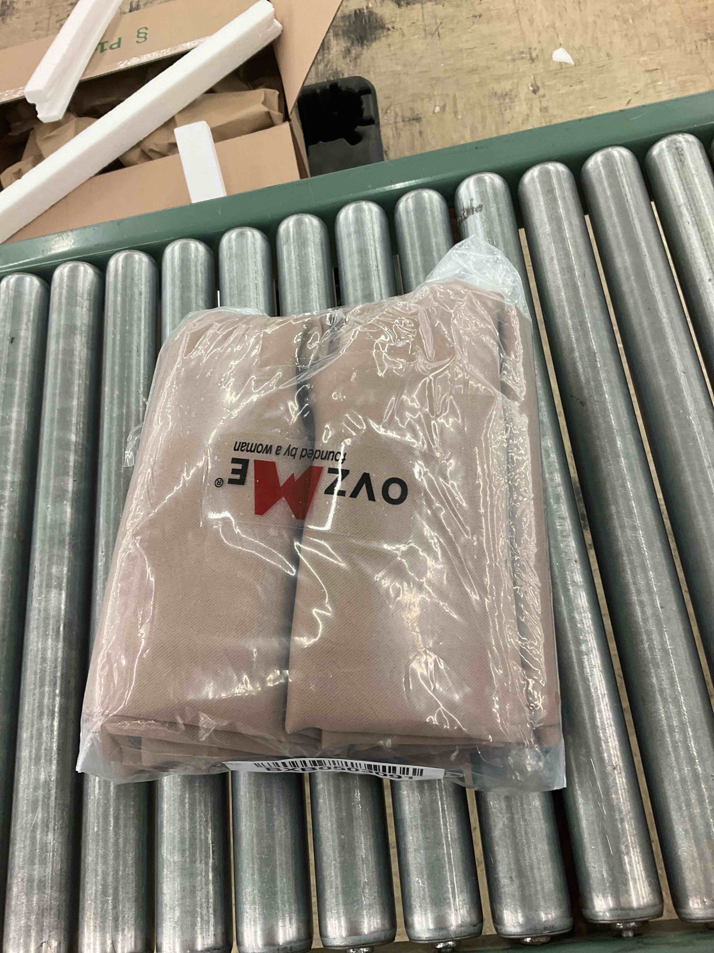 https://s3.amazonaws.com/lotting-images-prod/BoxBids/BXB0503091_1779895529938.jpeg