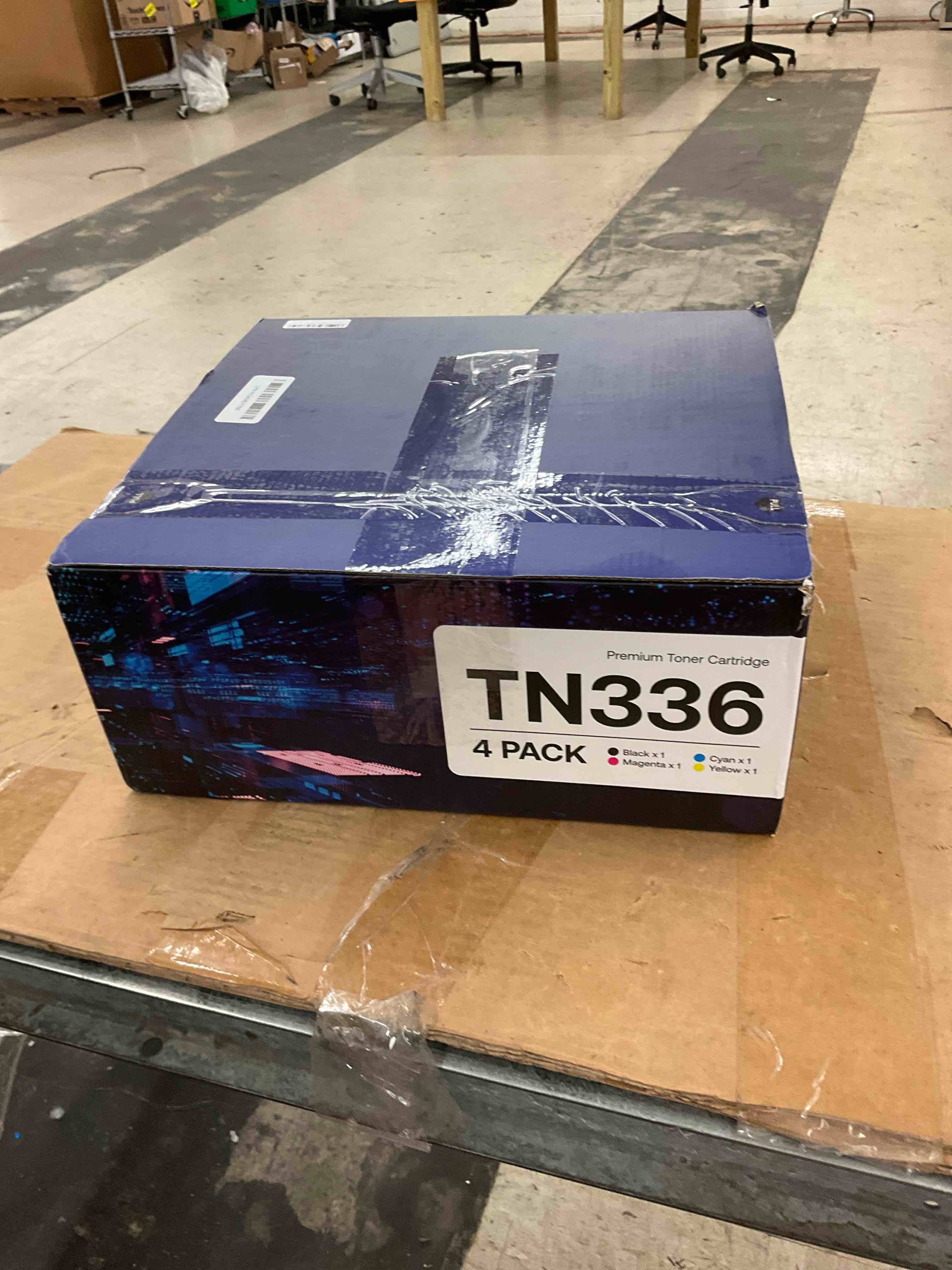 https://s3.amazonaws.com/lotting-images-prod/BoxBids/BXB0503153_1779030358433.jpeg