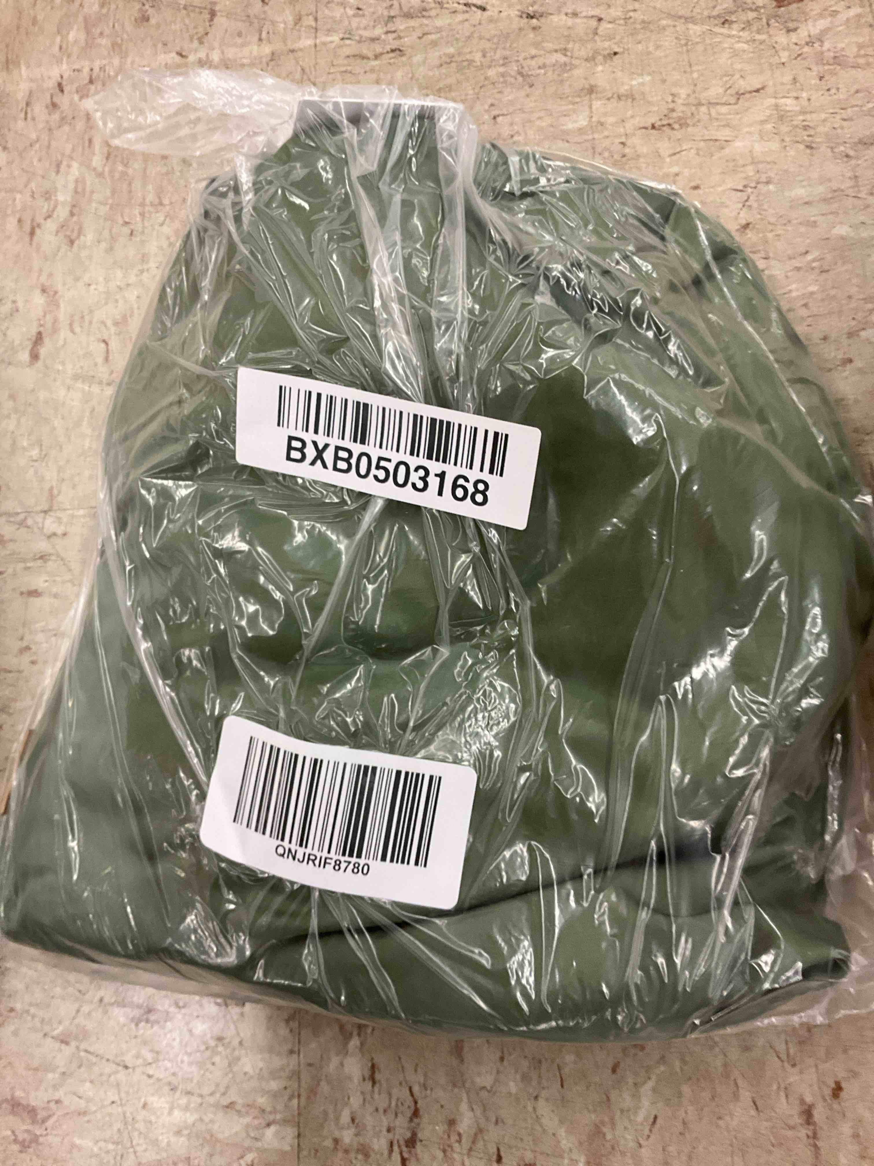 https://s3.amazonaws.com/lotting-images-prod/BoxBids/BXB0503168_1781984349999.jpeg