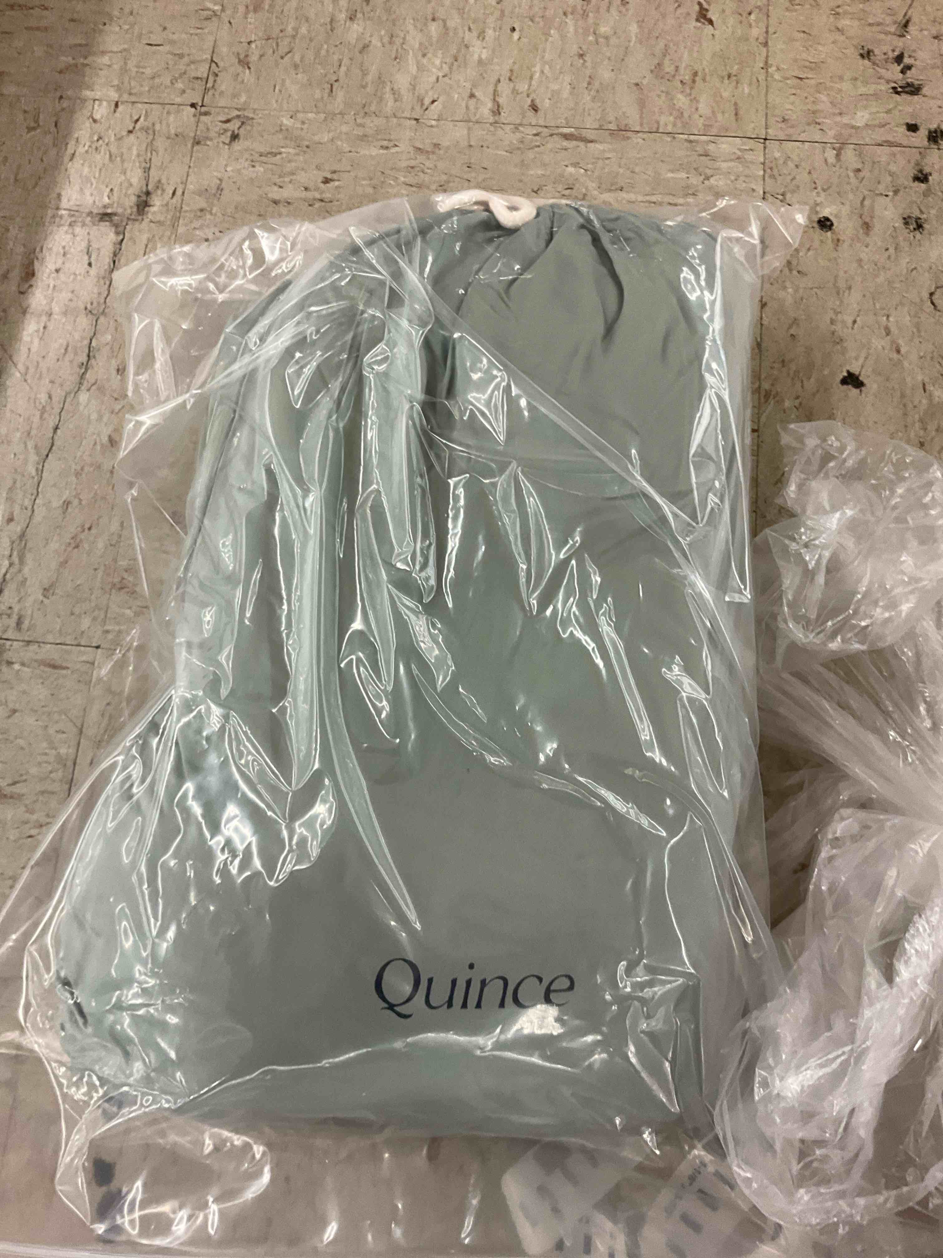 https://s3.amazonaws.com/lotting-images-prod/BoxBids/BXB0503180_1781984848574.jpeg