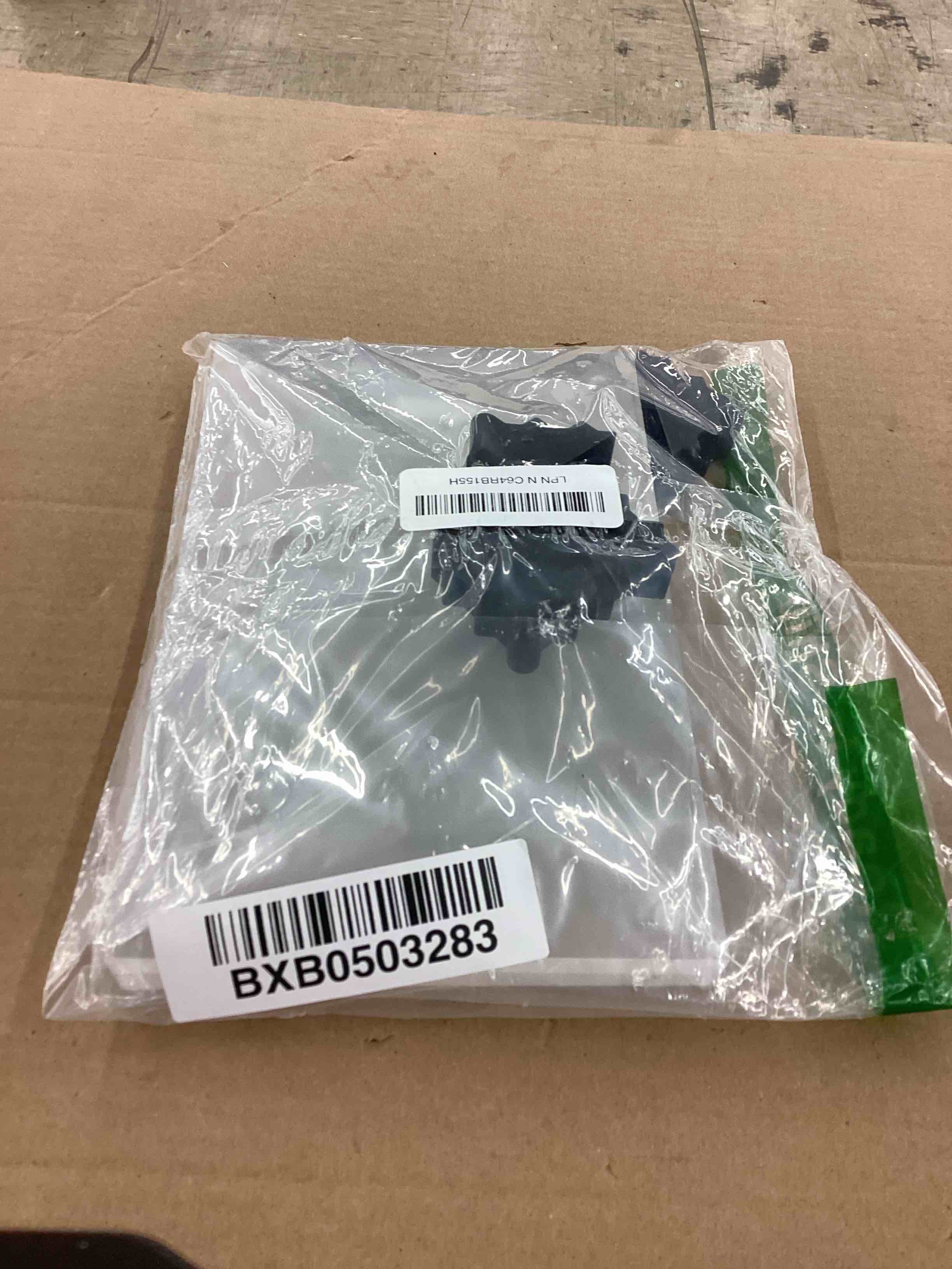 https://s3.amazonaws.com/lotting-images-prod/BoxBids/BXB0503283_1778772839481.jpeg