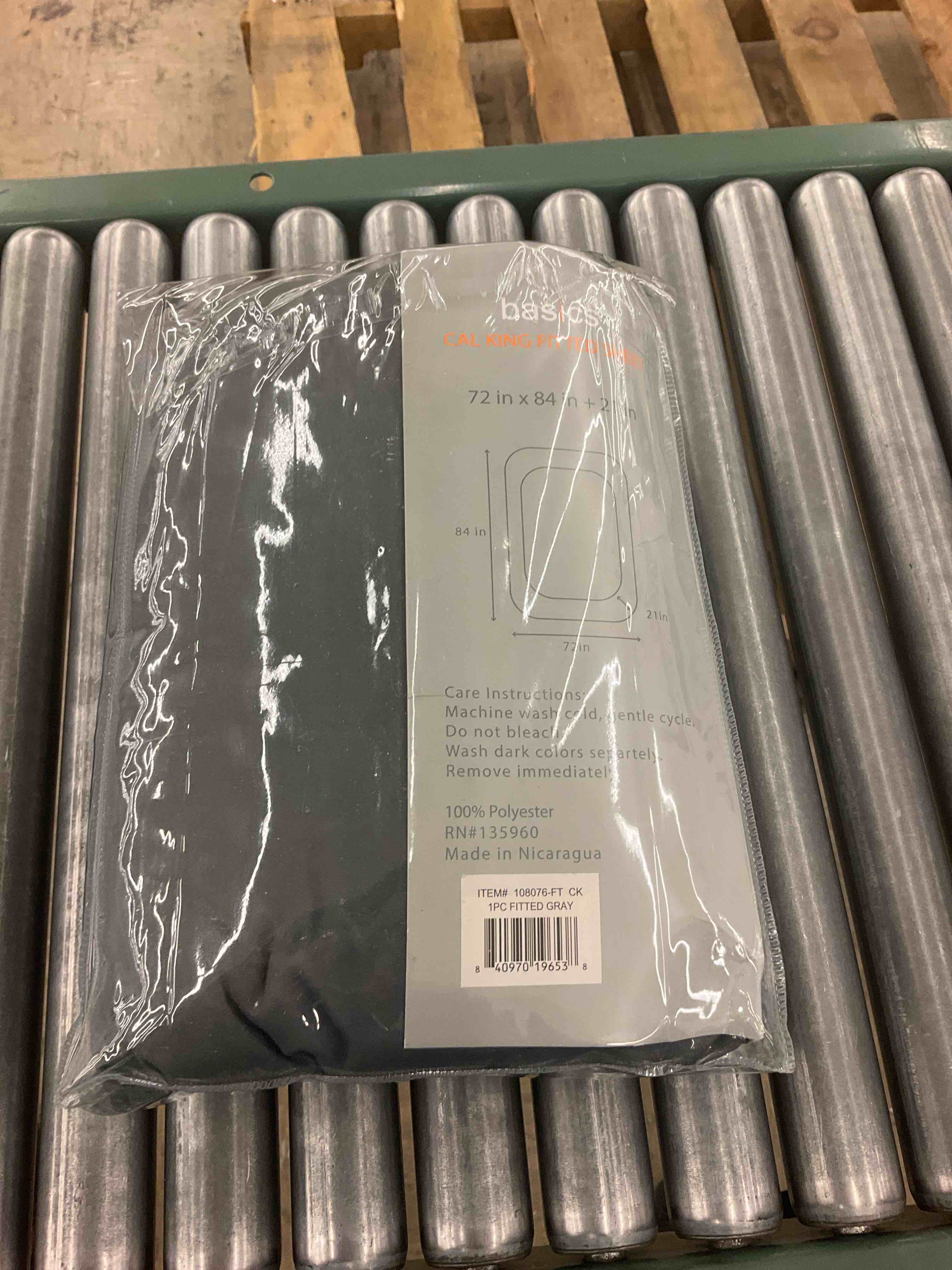 https://s3.amazonaws.com/lotting-images-prod/BoxBids/BXB0503469_1779195657640.jpeg