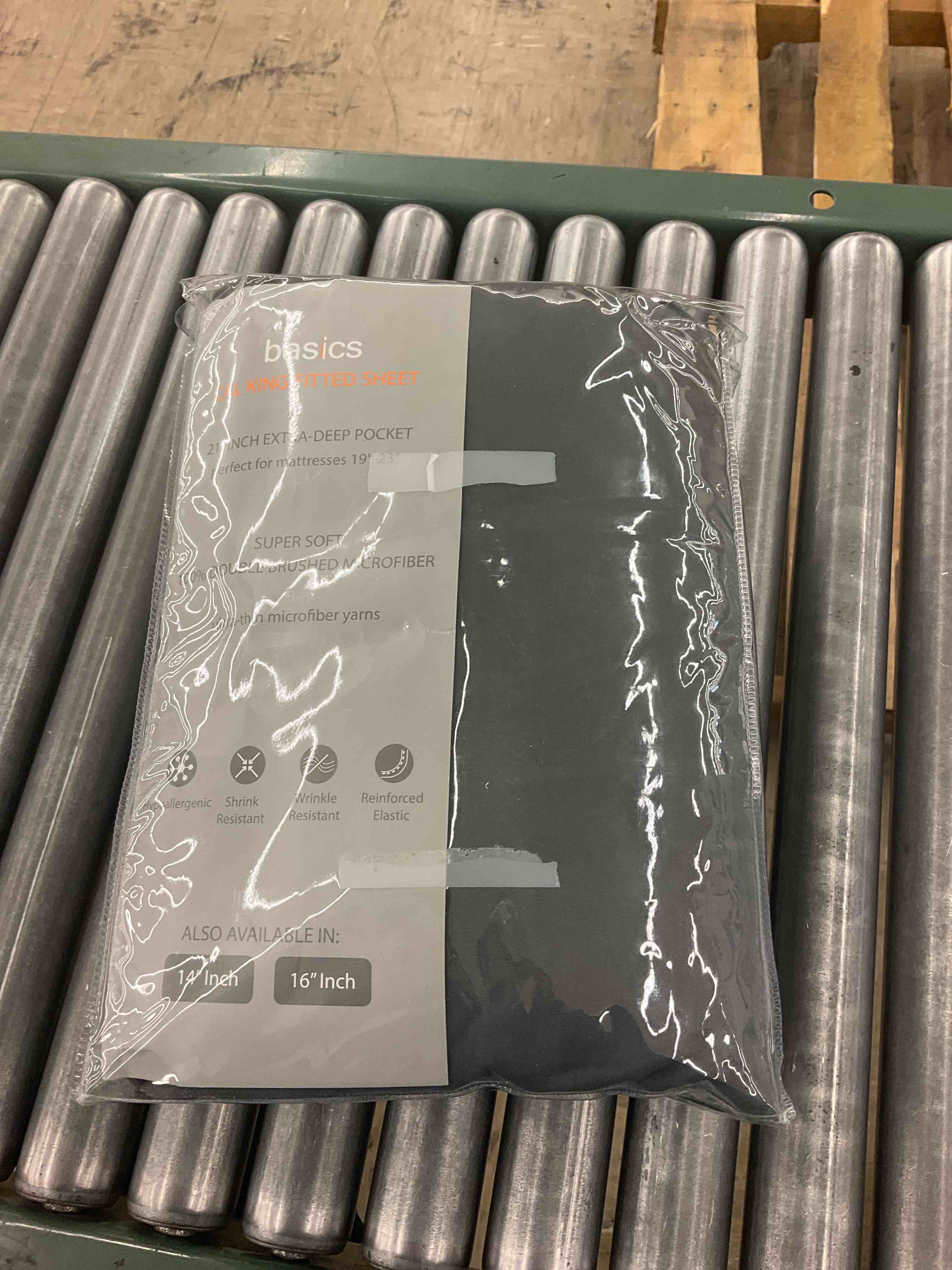 https://s3.amazonaws.com/lotting-images-prod/BoxBids/BXB0503469_1779195661317.jpeg