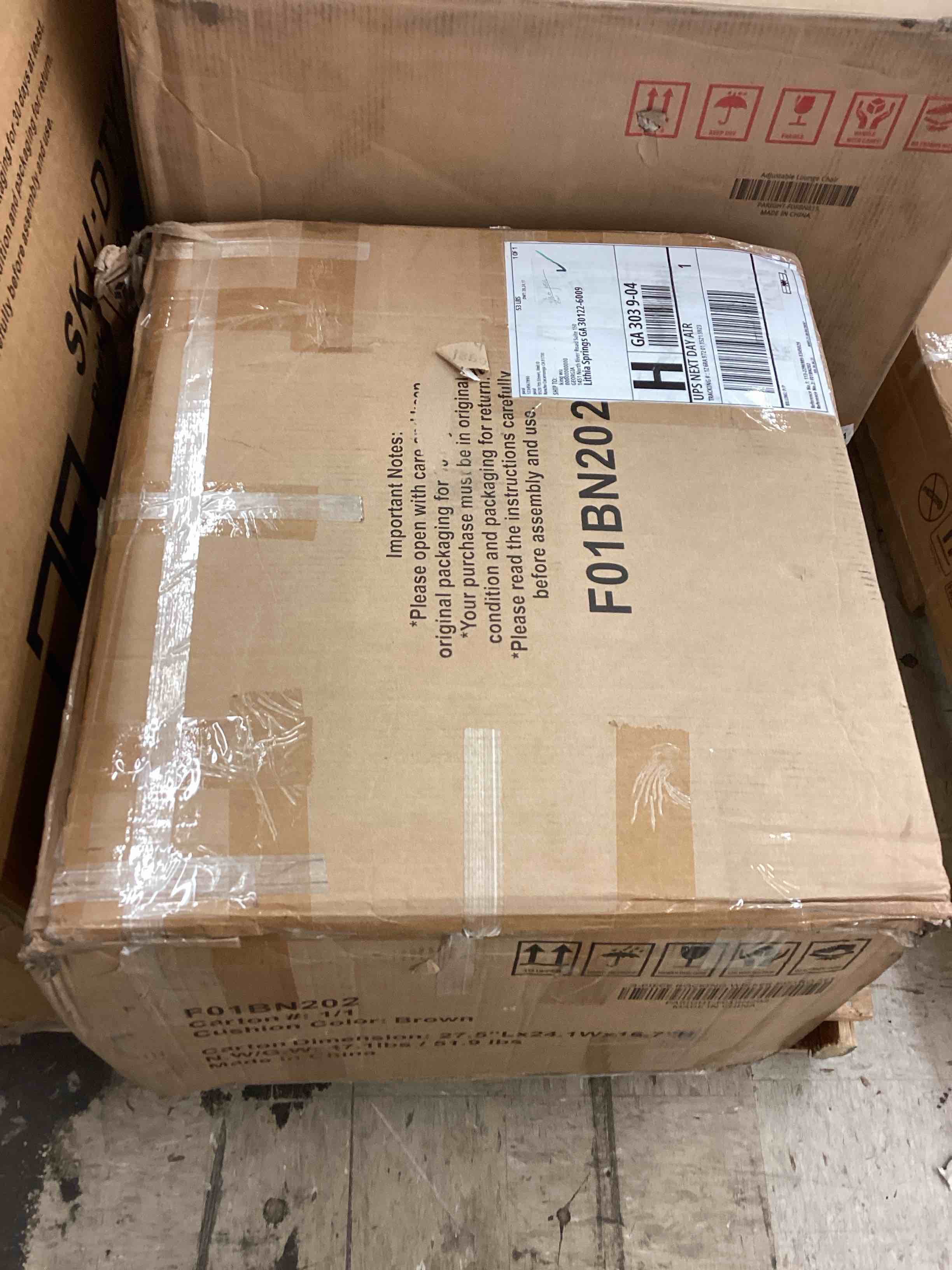 https://s3.amazonaws.com/lotting-images-prod/BoxBids/BXB0503479_1779378494719.jpeg