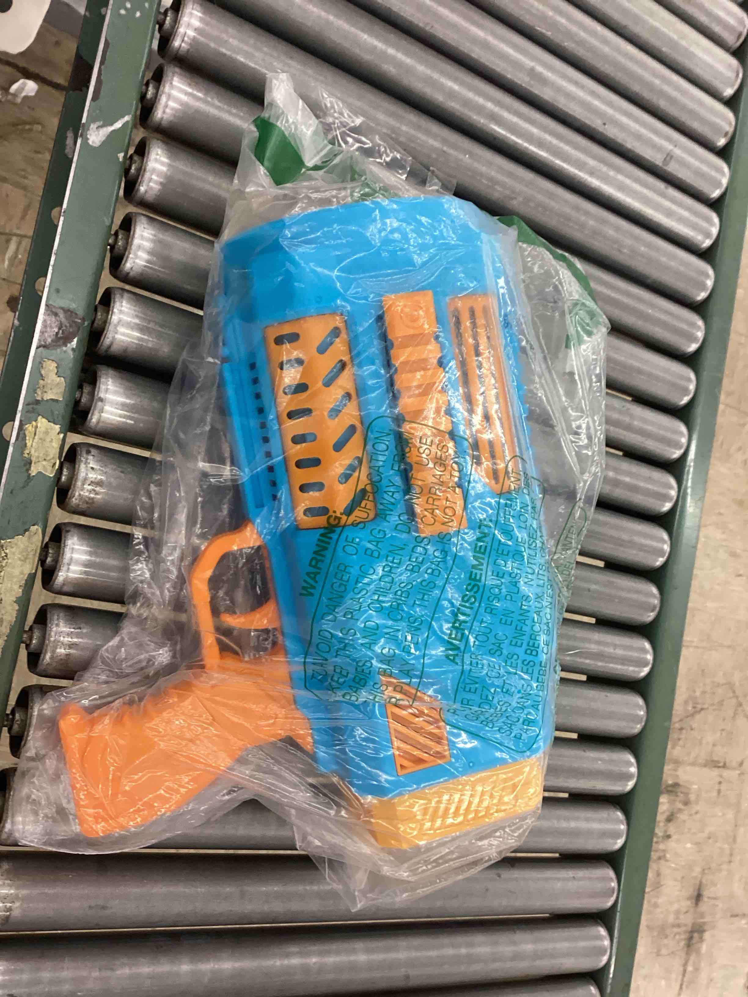 https://s3.amazonaws.com/lotting-images-prod/BoxBids/BXB0503515_1779715334690.jpeg