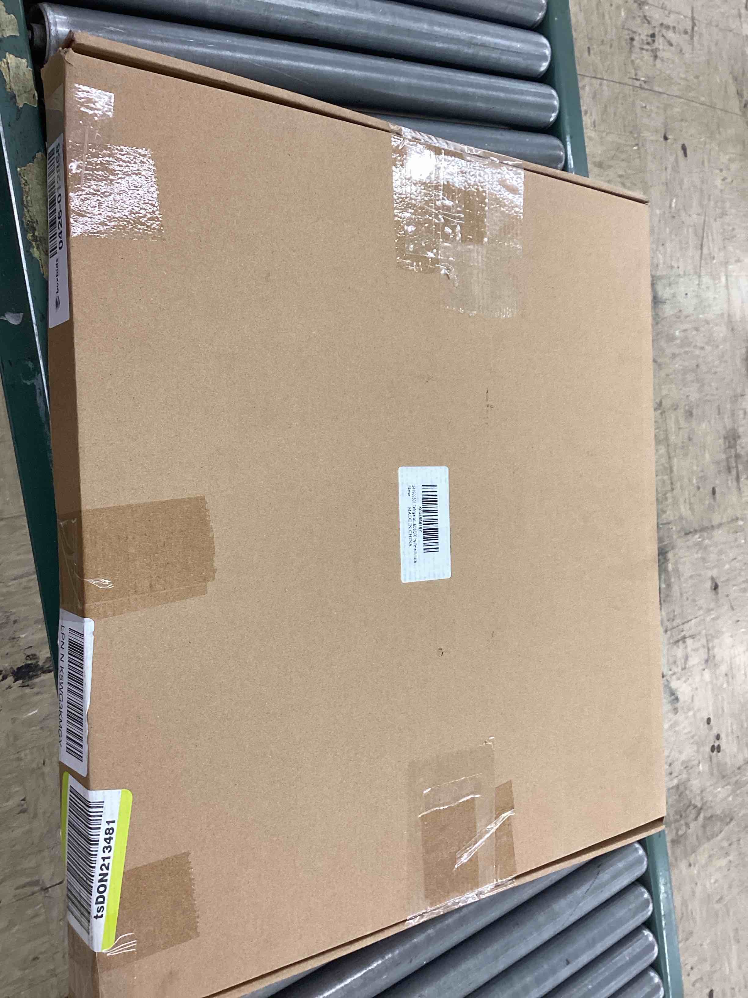 https://s3.amazonaws.com/lotting-images-prod/BoxBids/BXB0503542_1779726411434.jpeg