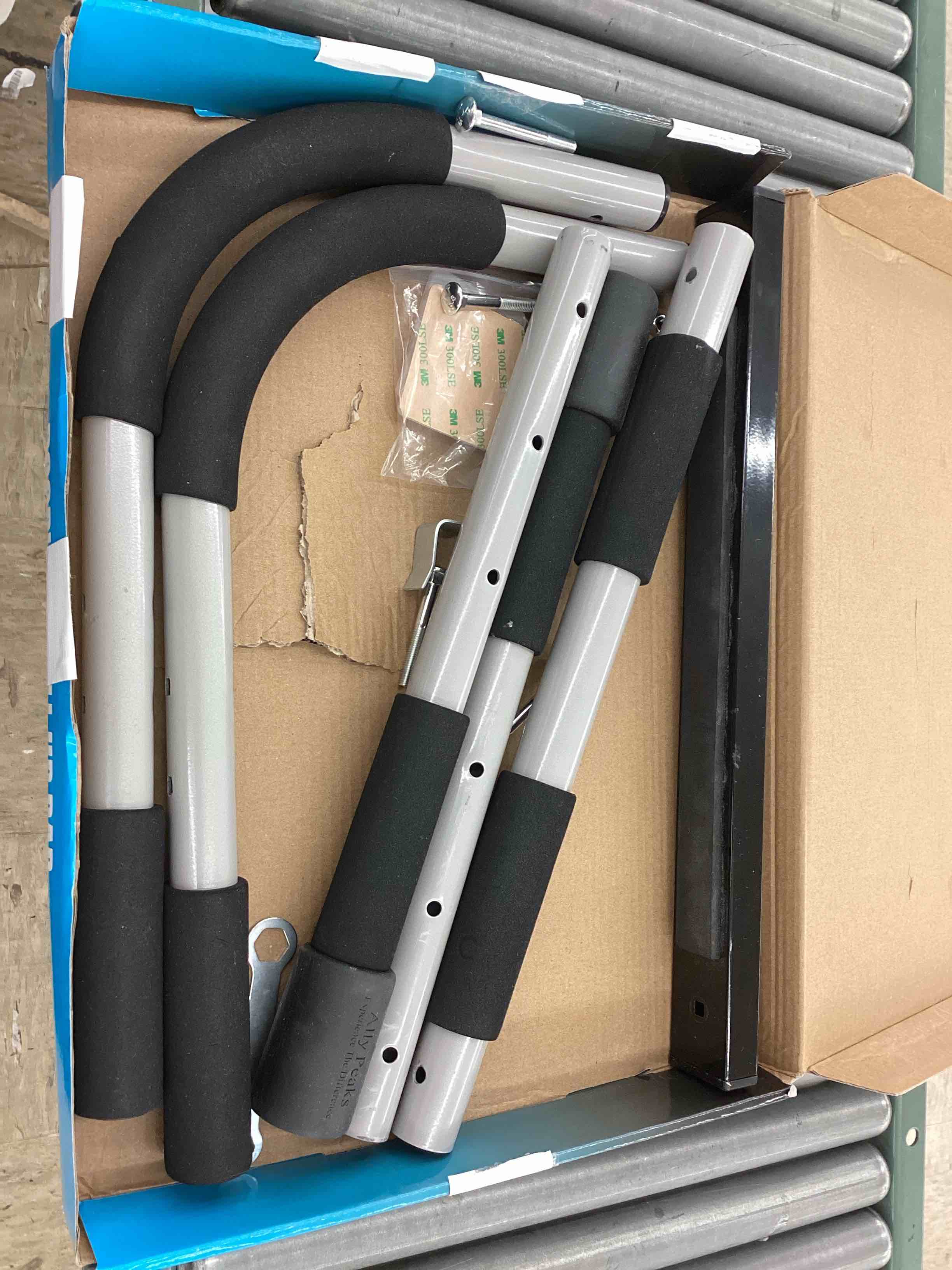 https://s3.amazonaws.com/lotting-images-prod/BoxBids/BXB0503565_1779803244861.jpeg