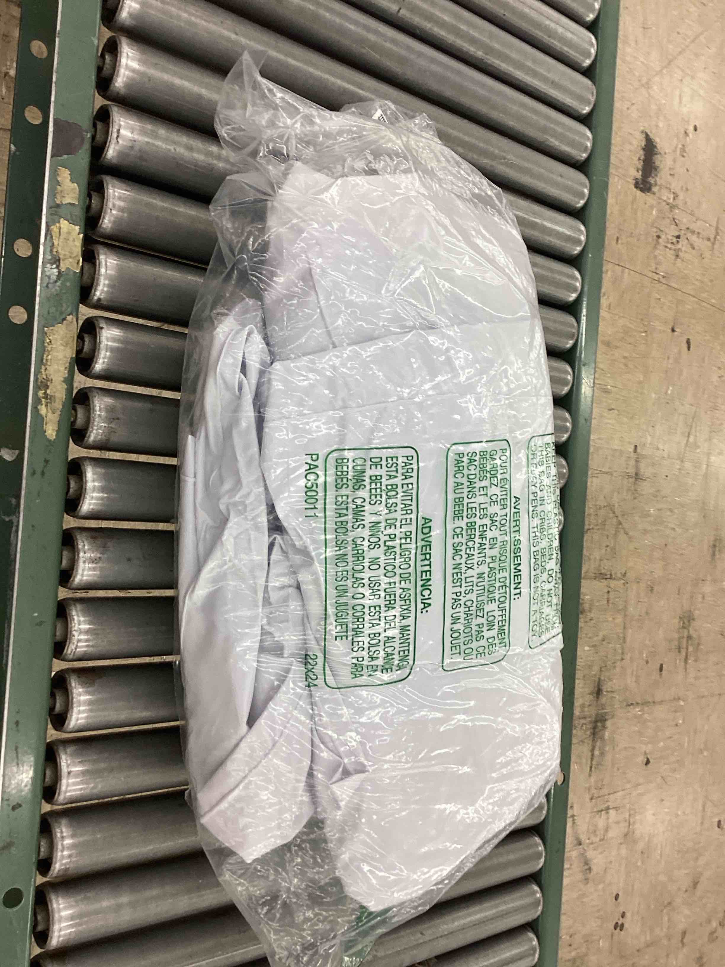 https://s3.amazonaws.com/lotting-images-prod/BoxBids/BXB0503590_1779815356350.jpeg