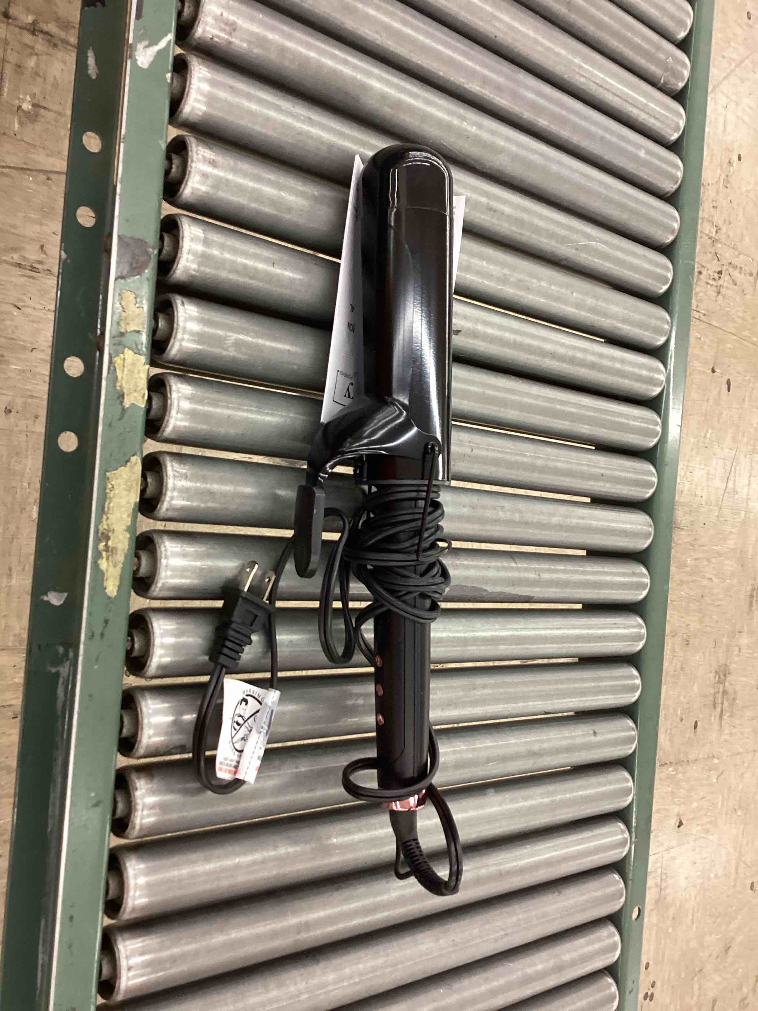 https://s3.amazonaws.com/lotting-images-prod/BoxBids/BXB0503637_1779892160316.jpeg