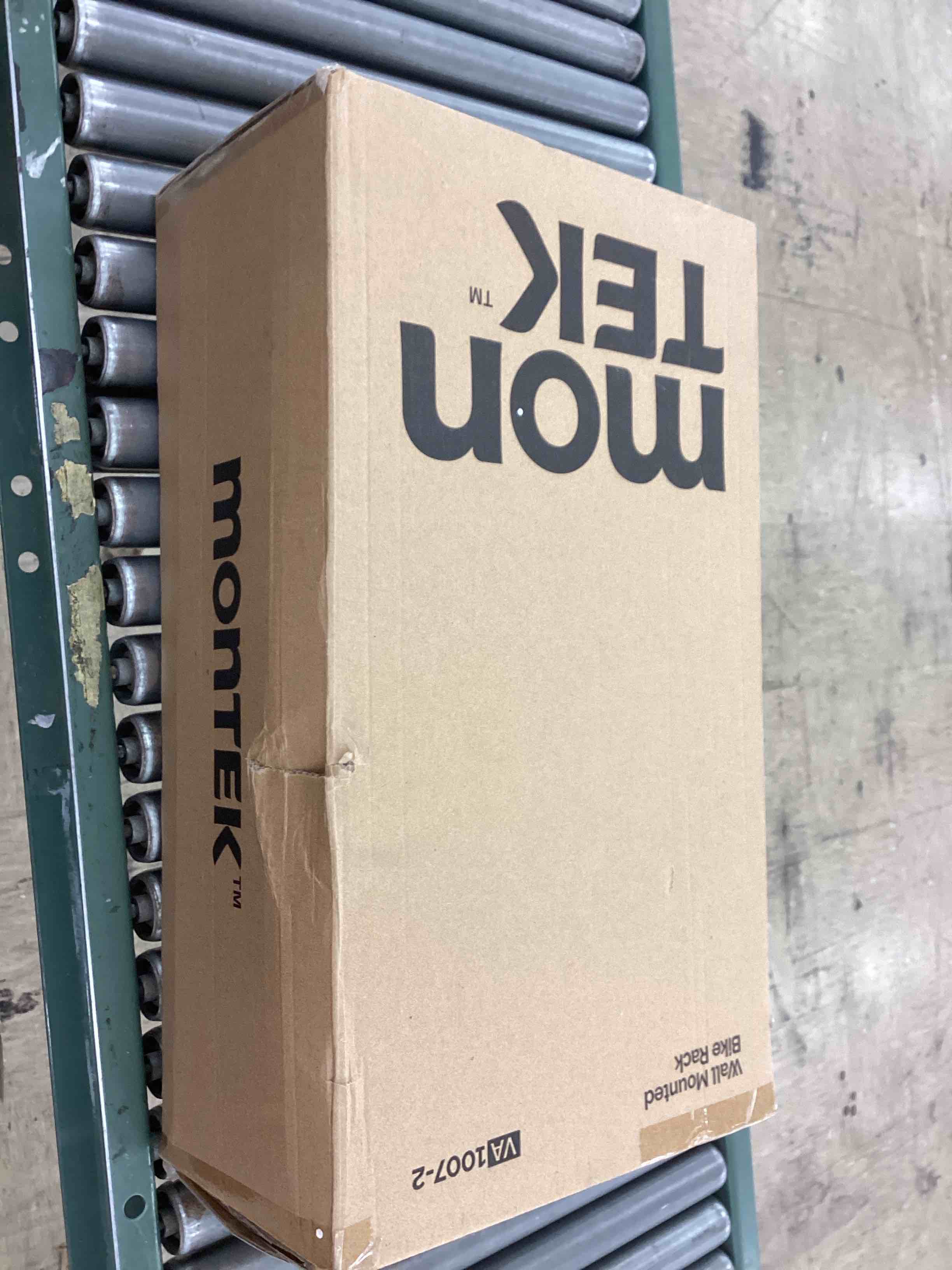 https://s3.amazonaws.com/lotting-images-prod/BoxBids/BXB0503643_1779893948007.jpeg
