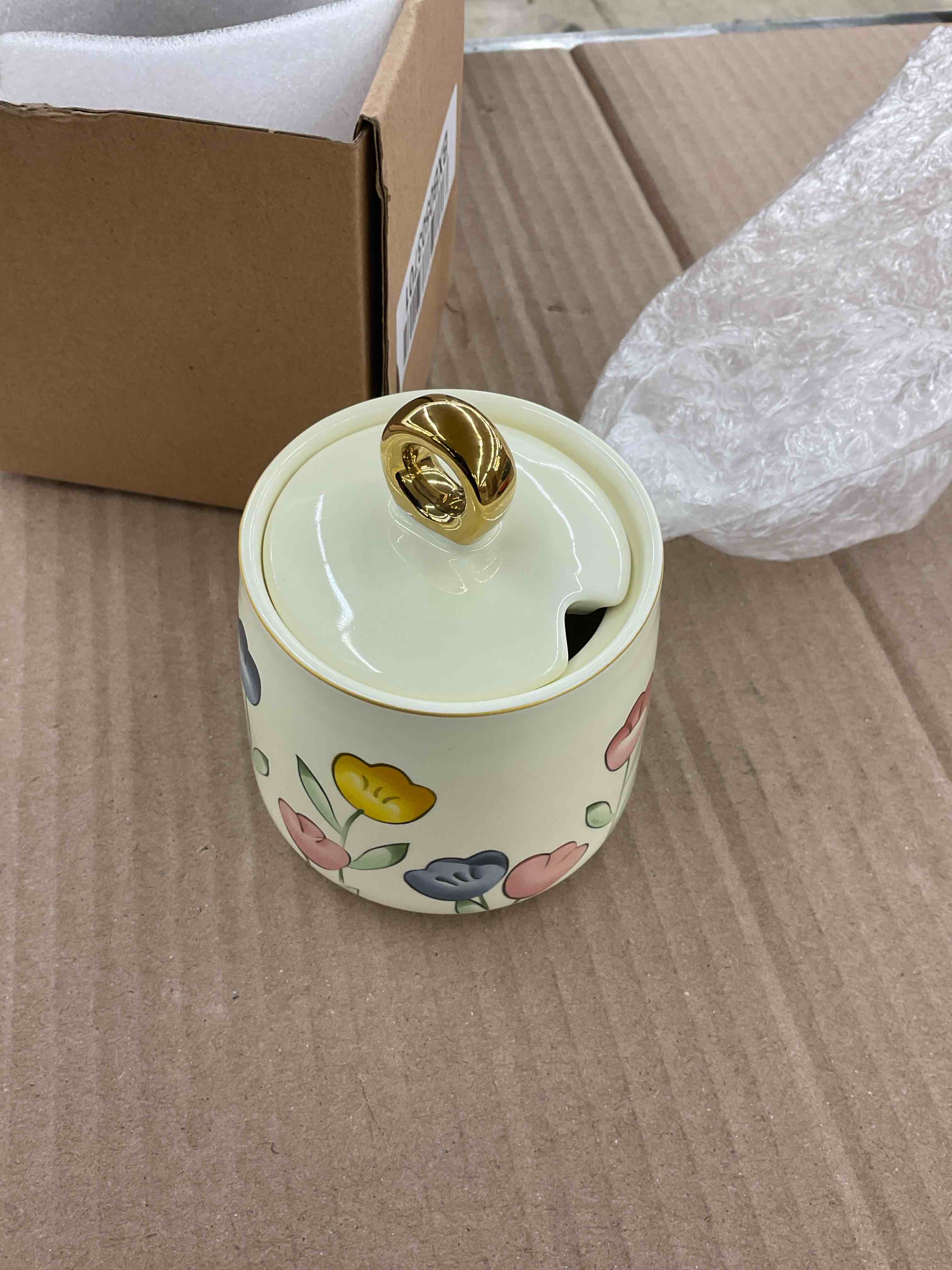 https://s3.amazonaws.com/lotting-images-prod/BoxBids/BXB0503701_1778851968904.jpeg