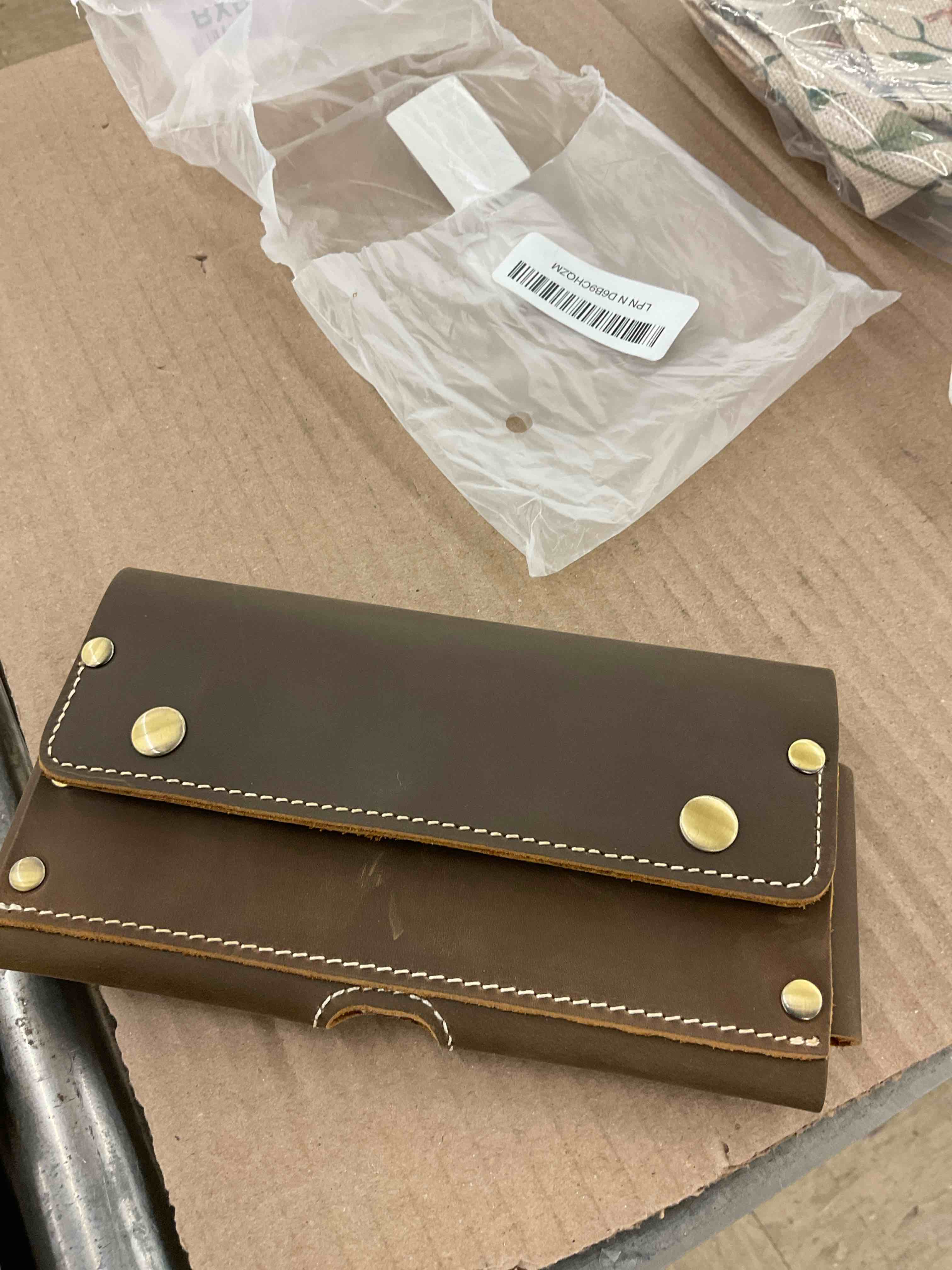 https://s3.amazonaws.com/lotting-images-prod/BoxBids/BXB0503807_1778863911295.jpeg