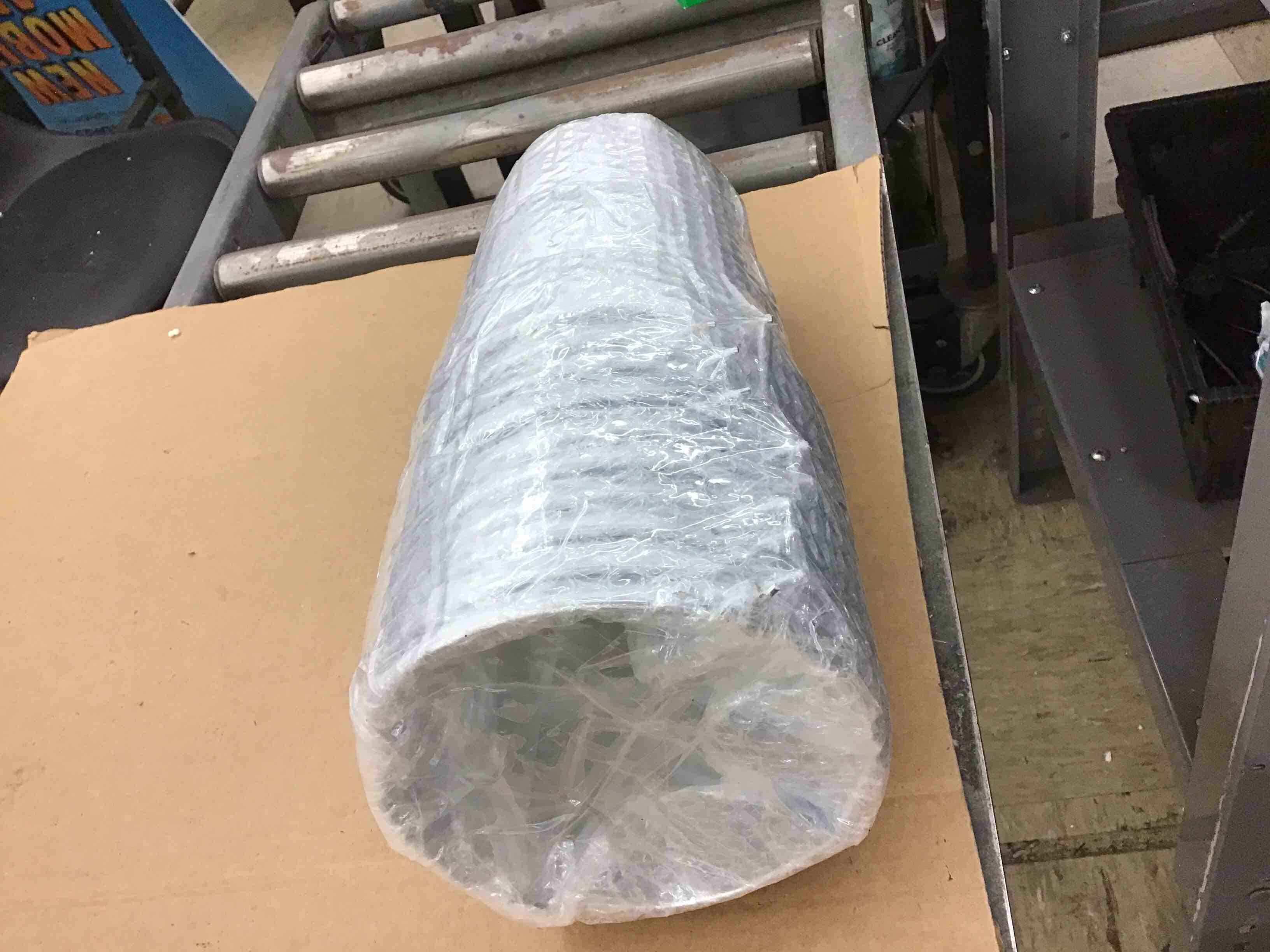 https://s3.amazonaws.com/lotting-images-prod/BoxBids/BXB0504201_1779112875433.jpeg