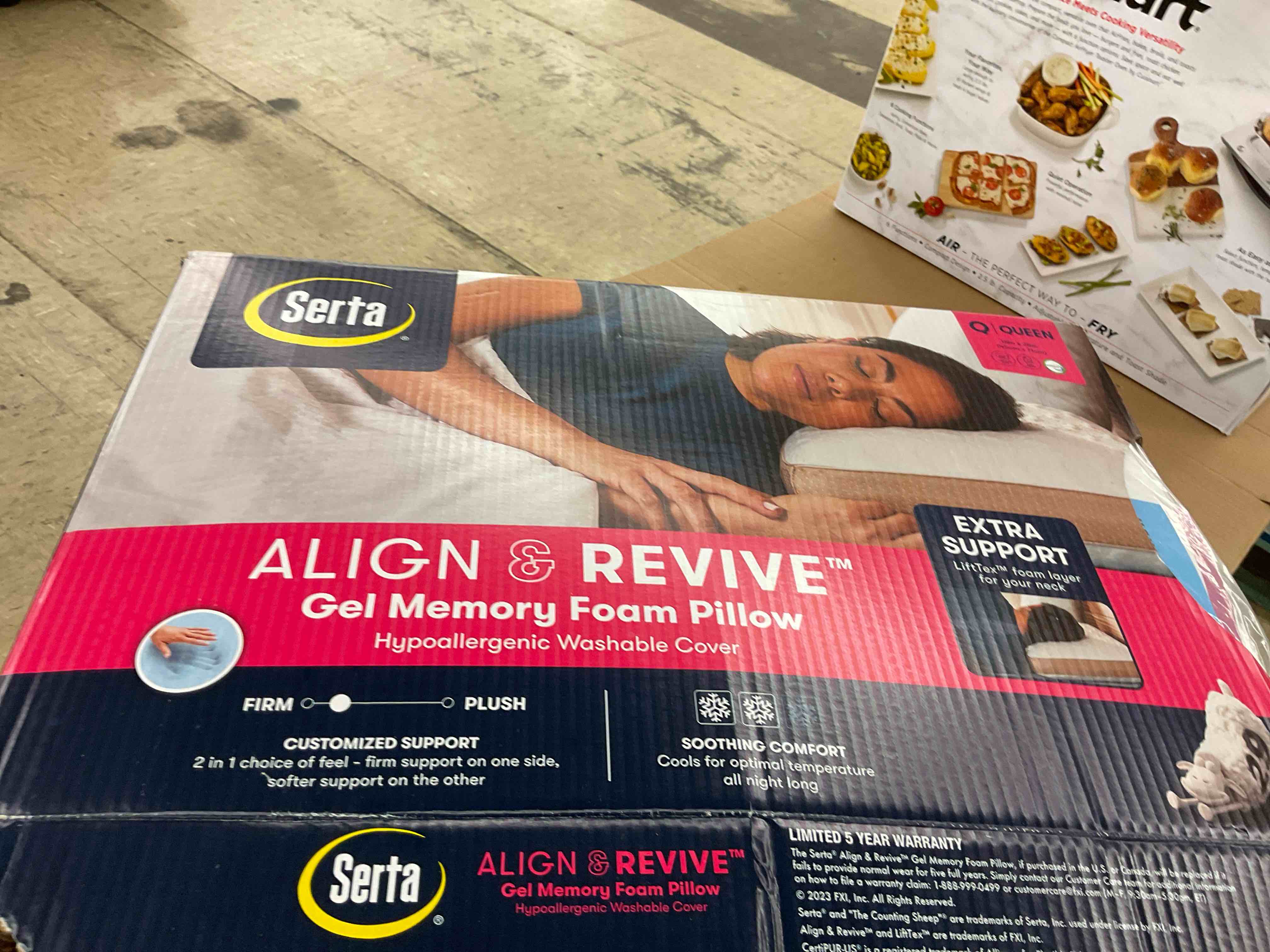 https://s3.amazonaws.com/lotting-images-prod/BoxBids/BXB0504395_1779210031194.jpeg