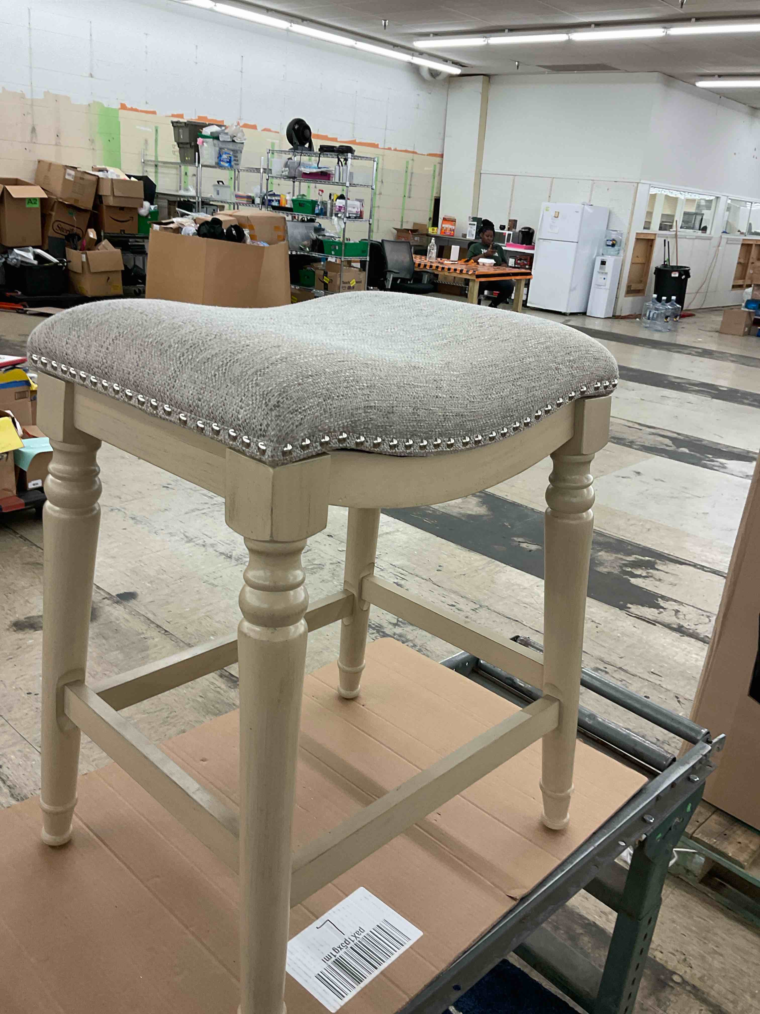 https://s3.amazonaws.com/lotting-images-prod/BoxBids/BXB0504420_1779216562900.jpeg